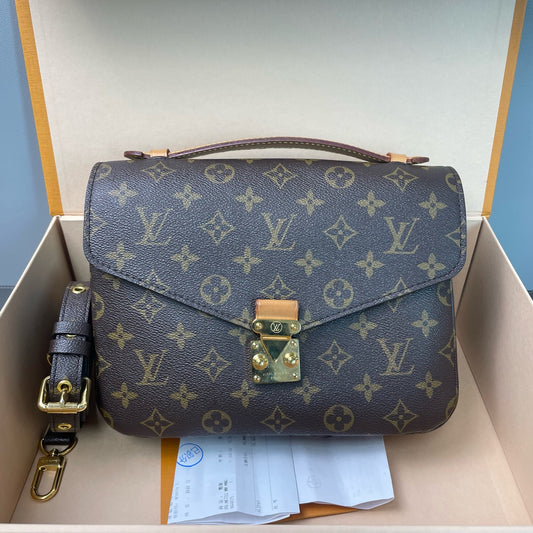 Louis Vuitton - Pochette Métis - Monogram coated canvas and natural cowhide leather - Brown - (Small)