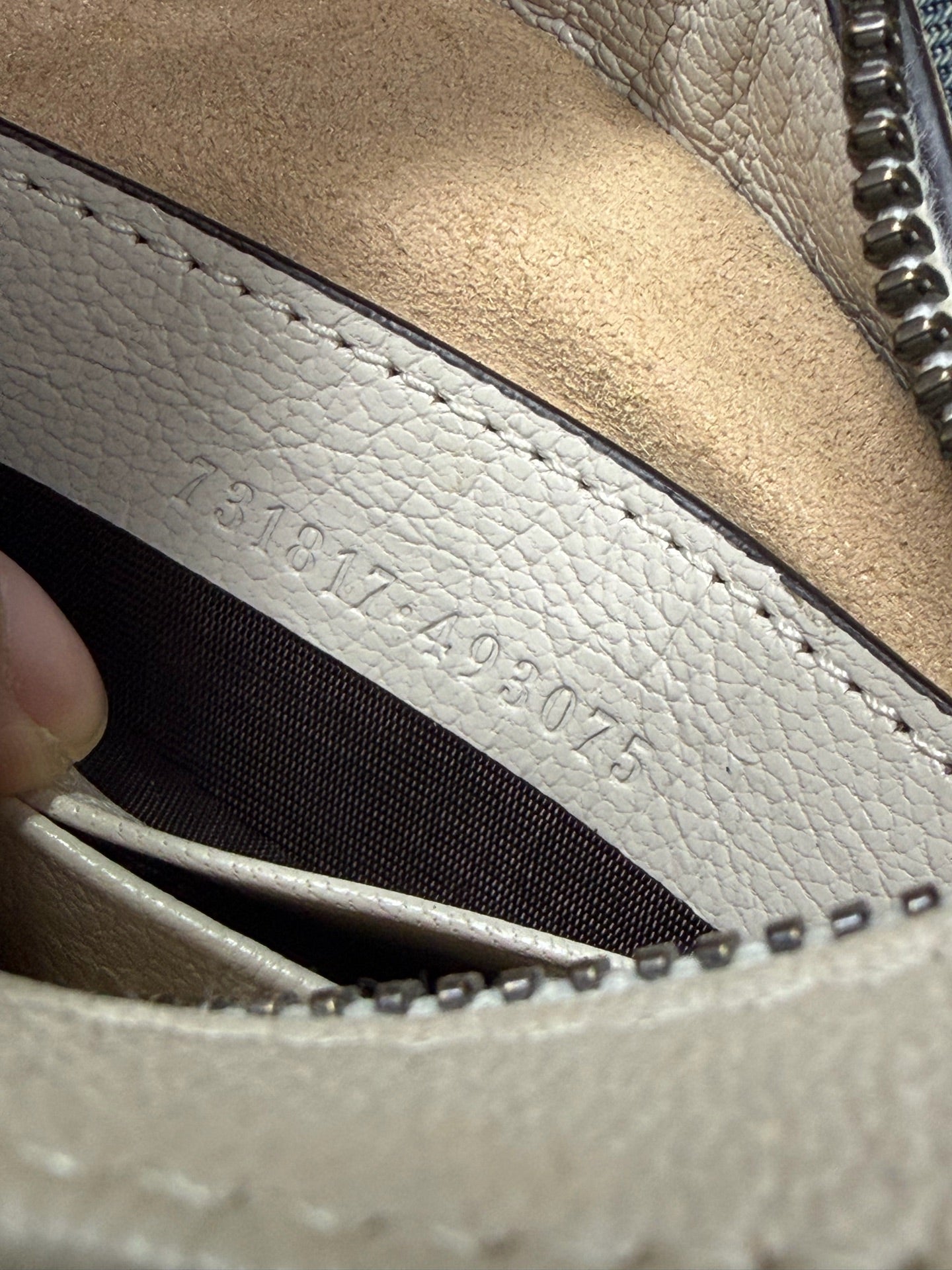 Gucci - Aphrodite Half-Moon Shoulder Bag - Pebbled cowhide leather - Beige with Gold-Tone Hardware - (small)