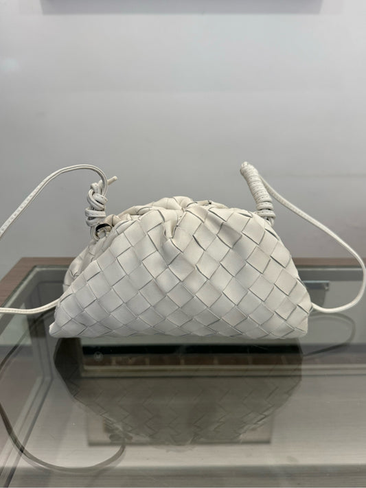 Bottega Veneta - The Mini Pouch - Lambskin leather - White - (mini)
