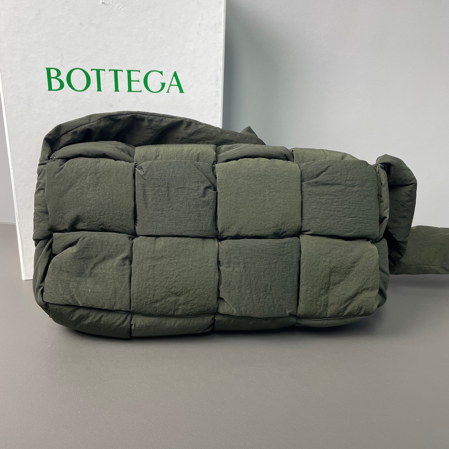 Bottega Veneta - Padded Tech Cassette - Polyamide nylon - Dark Green - (medium)