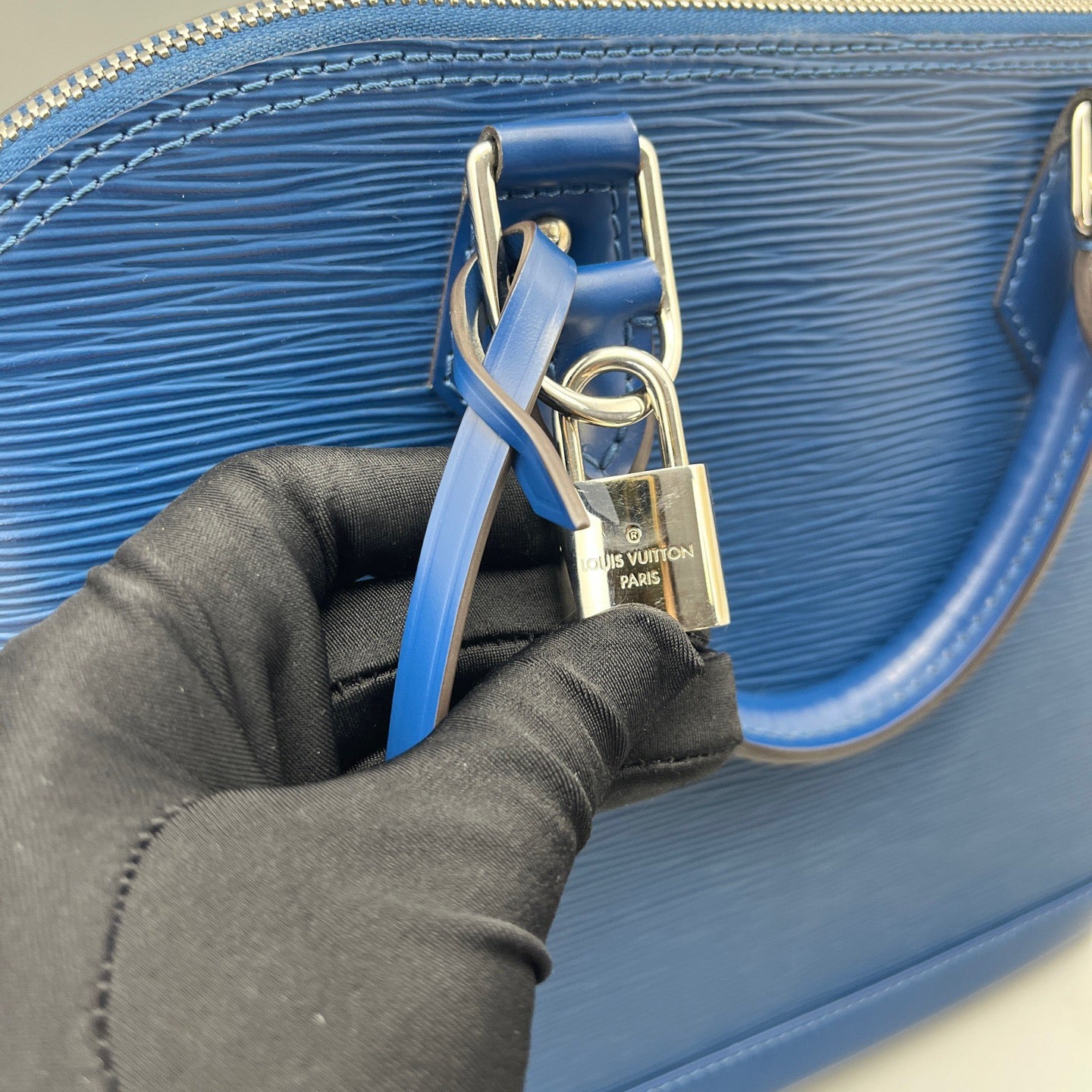 Louis Vuitton - Alma PM - Epi leather - Blue - (medium)