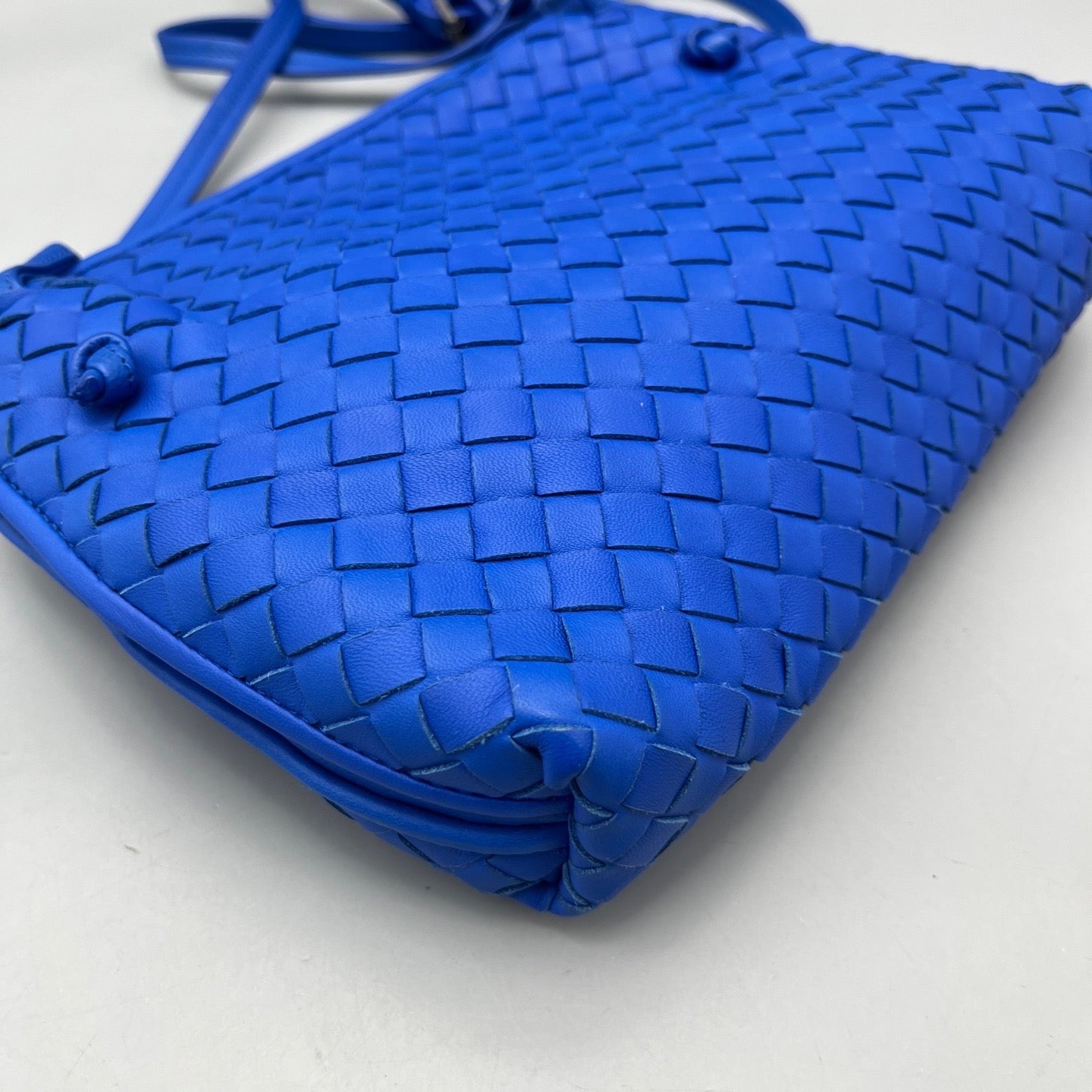 Bottega Veneta - Intrecciato Crossbody Camera Bag - Leather - Blue - (Small)