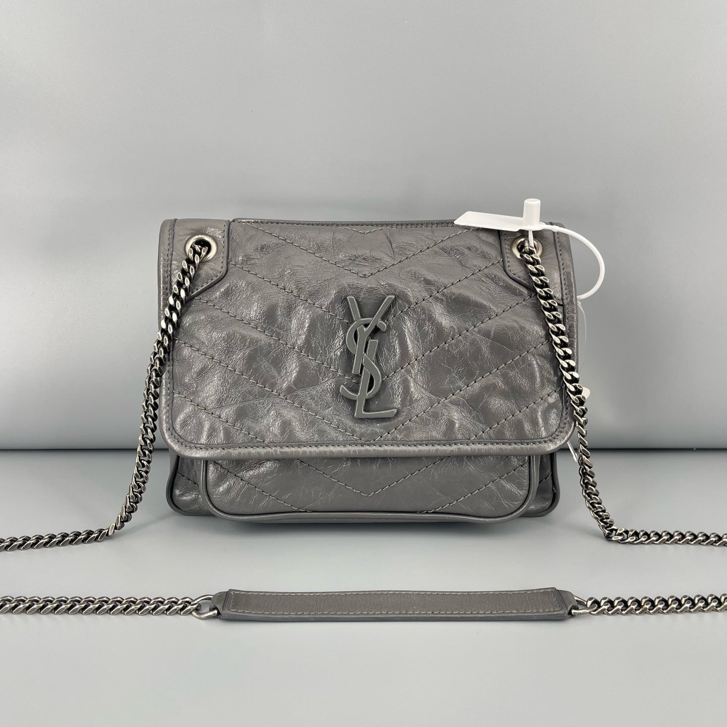 Saint Laurent - Niki Baby - Crinkled vintage leather - Grey - (Small)