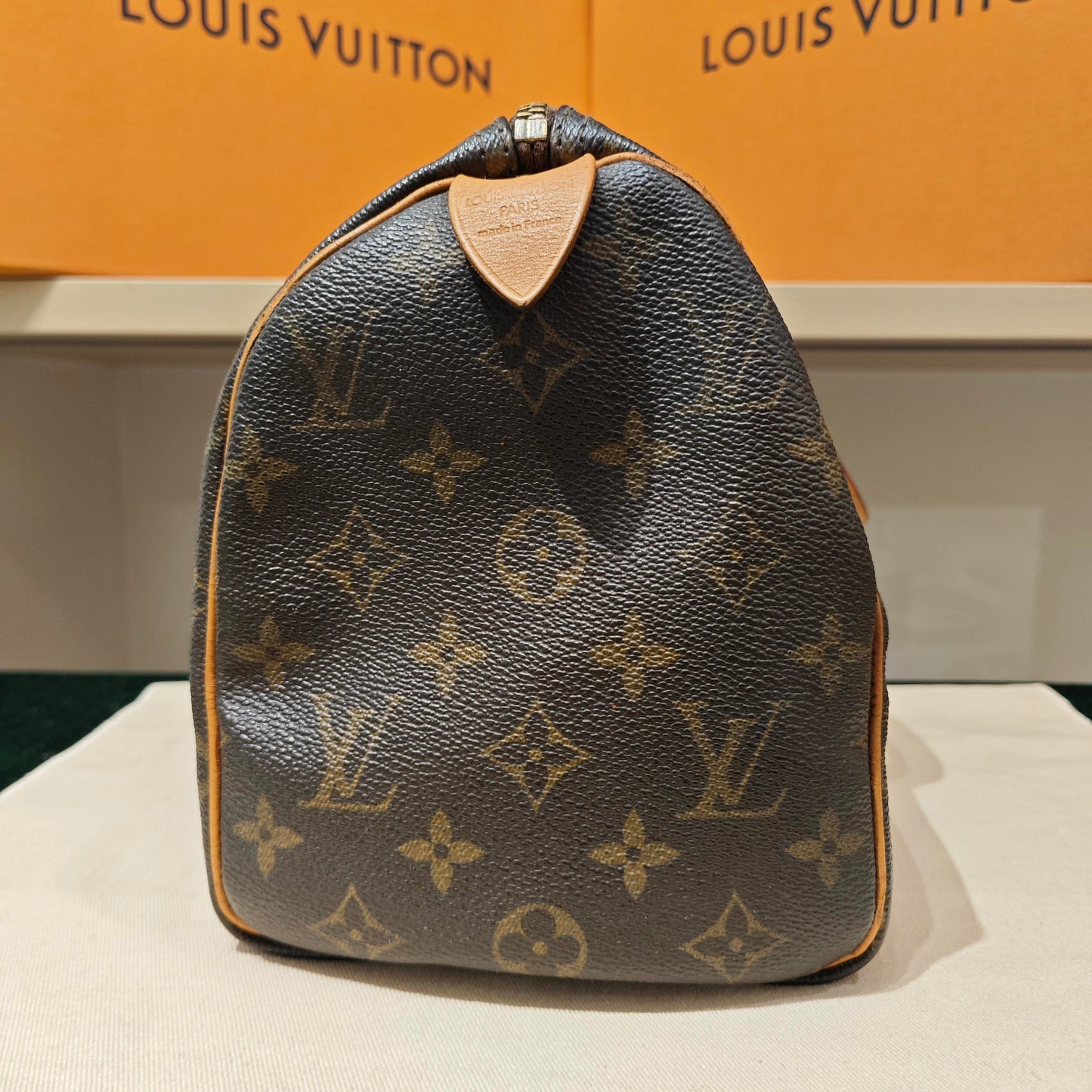 Louis Vuitton - Speedy 25 - Monogram coated canvas with Vachetta leather trim - Brown - (Small)