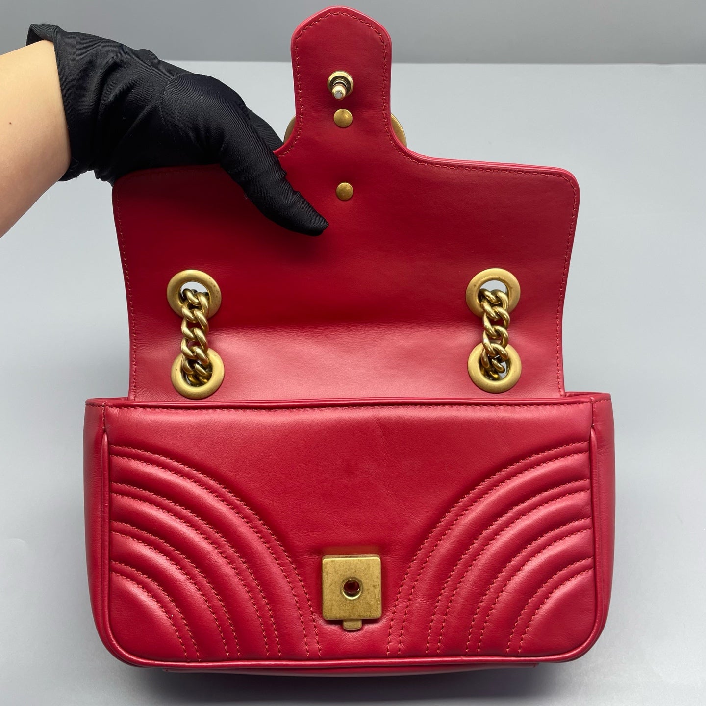 Gucci - GG Marmont Matelassé Small Shoulder Bag - Leather - Red - (mini)