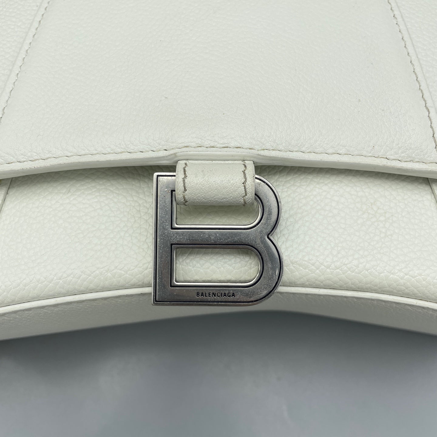 Balenciaga - Hourglass S Top Handle Bag - Leather - White with Silver-tone Hardware - (small)