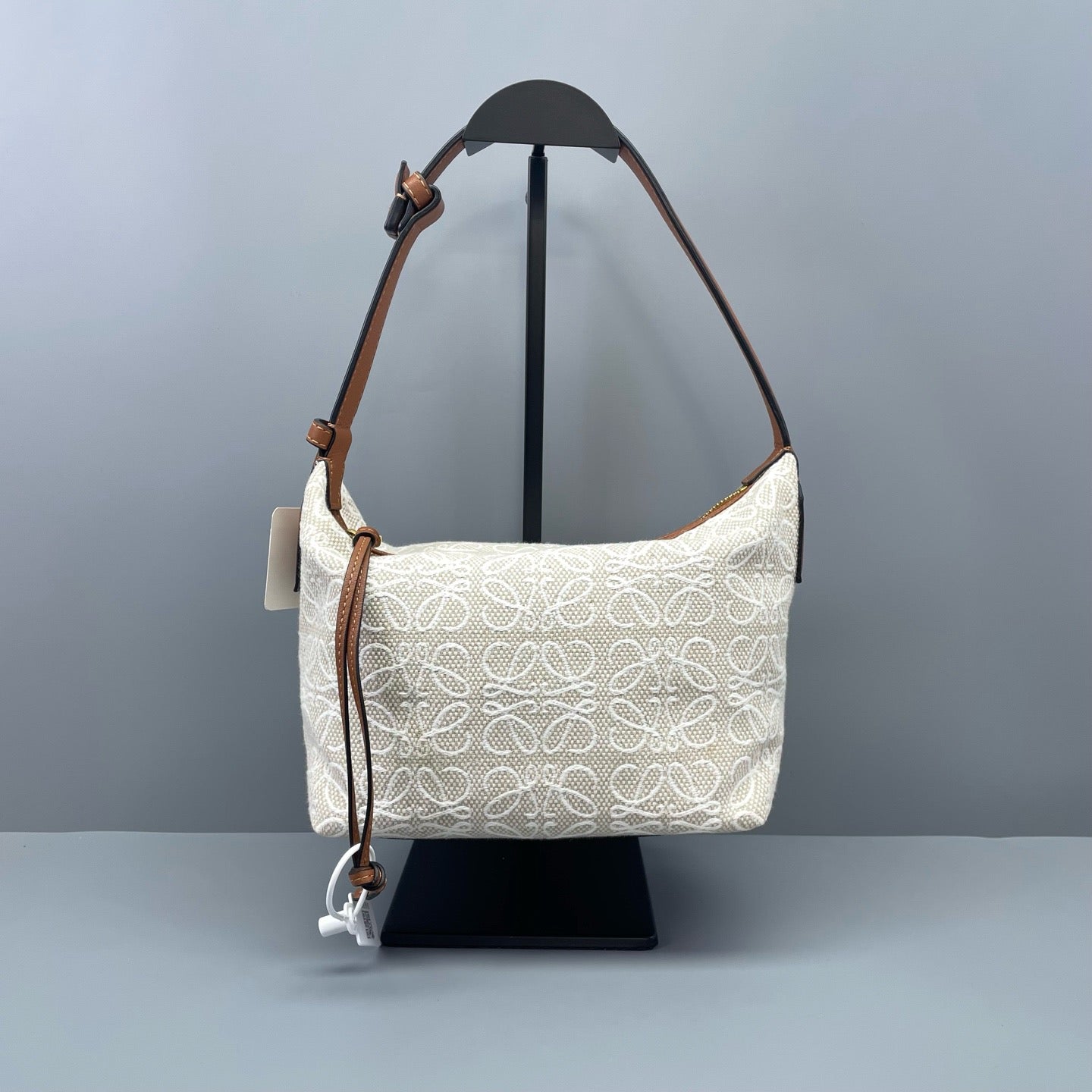 Loewe - Cubi - Cotton canvas with leather trim - Beige - (mini)
