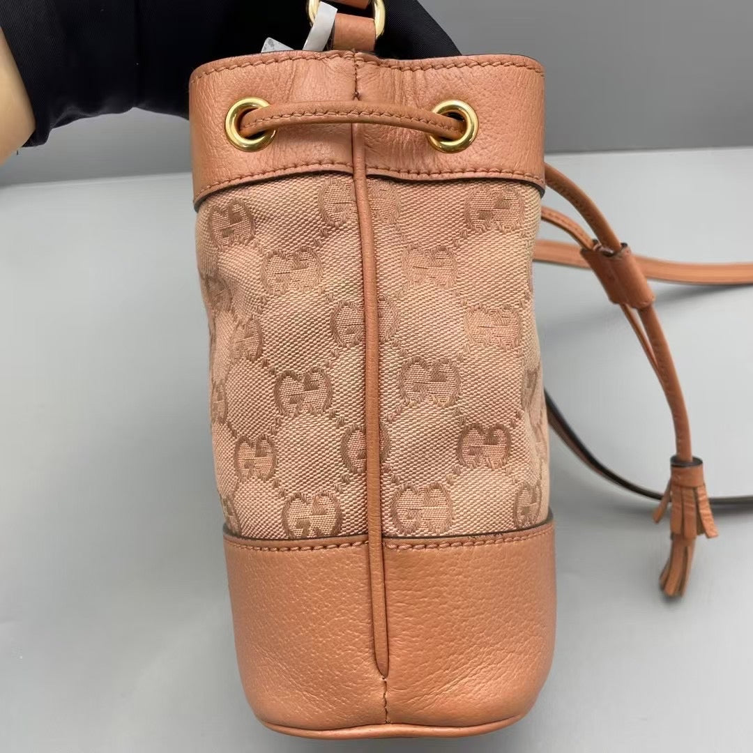 Gucci - Op Small Bucket Bag - GG monogram canvas with grained leather trim - Pink - (Mini)