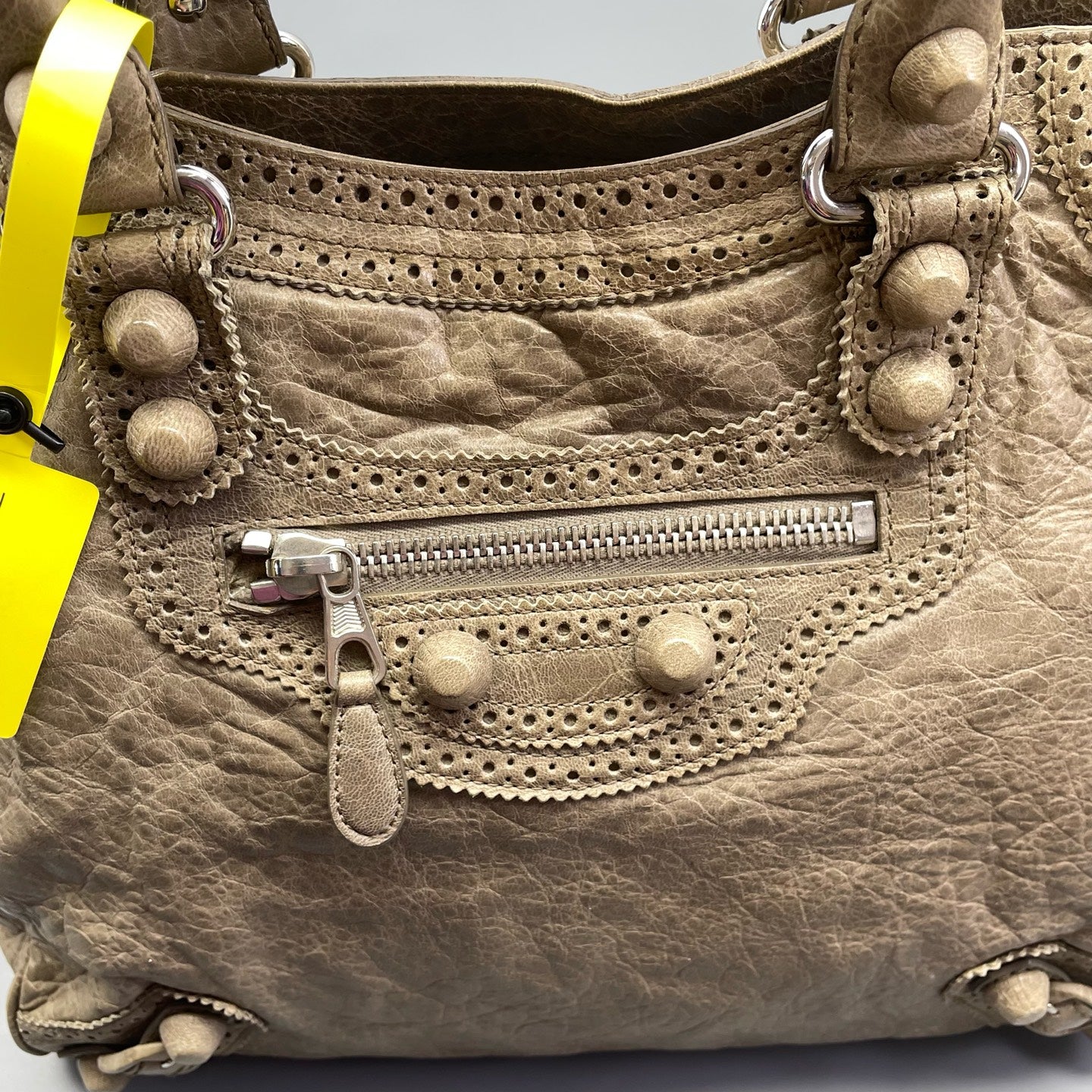 Balenciaga - City - Distressed lambskin leather - Metallic Taupe - (medium)