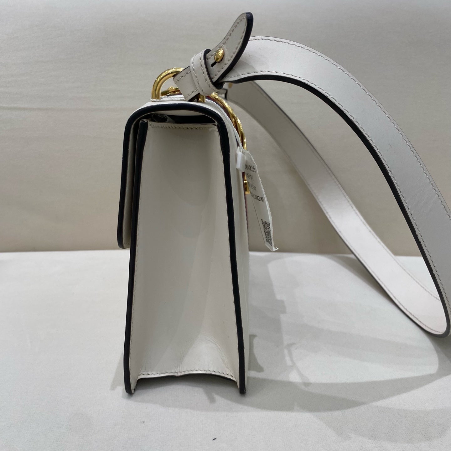 Gucci - Sylvie - Leather - White - (medium)