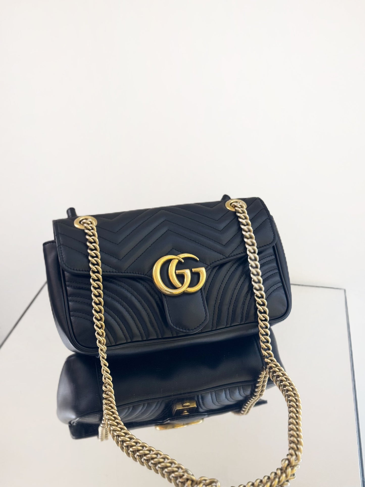 Gucci - GG Marmont Matelassé Shoulder Bag 26 - Leather - Black - (Medium)