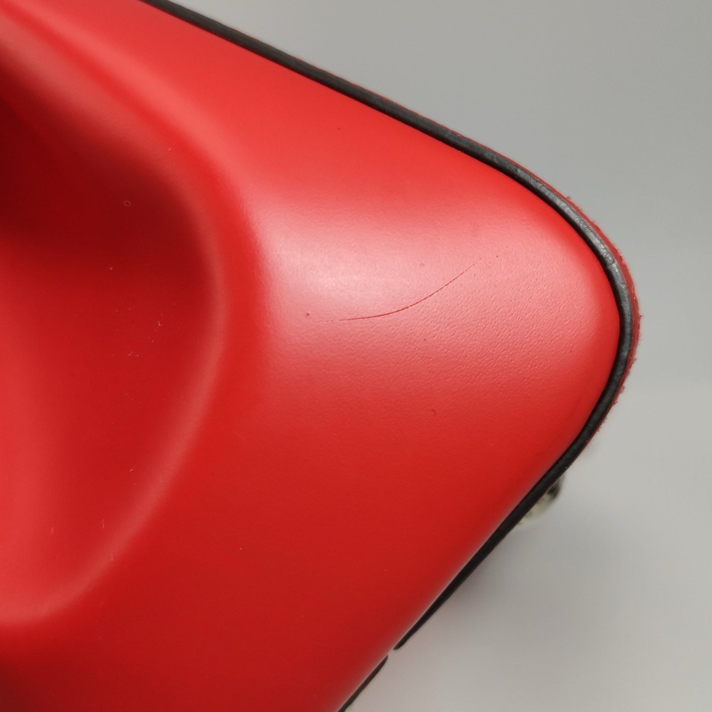 Louis Vuitton - Capucines BB - Epi Leather - Red - (small)