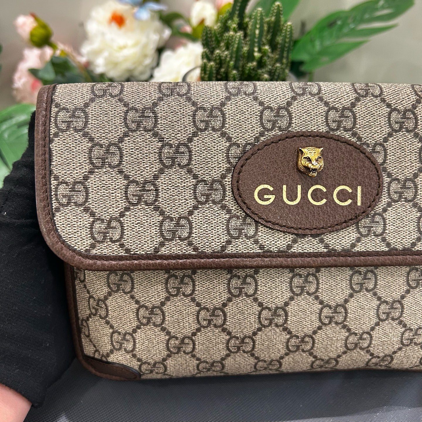 Gucci - Tiger Head Belt Bag - GG Supreme Canvas with Leather Trim - Beige and Brown with Red and Green Web - (small)