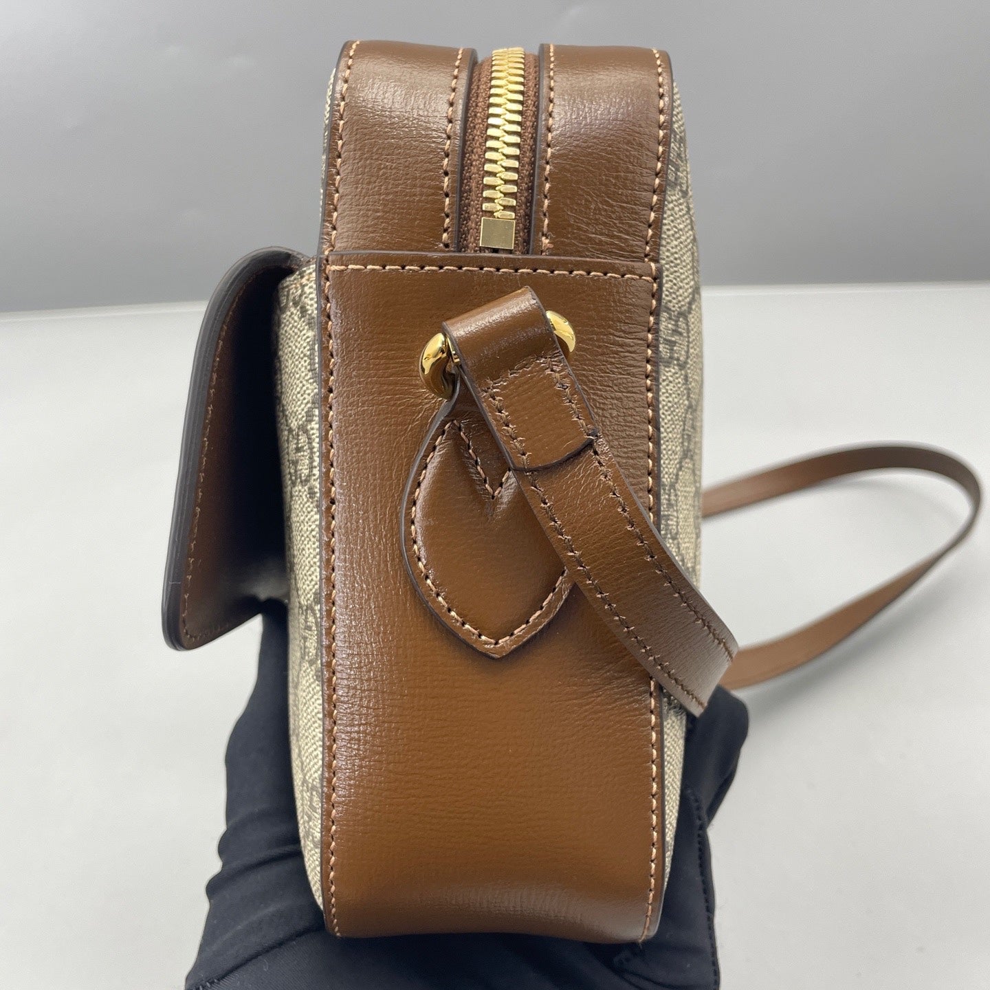 Gucci - 1955 Horsebit Camera Bag - GG Supreme canvas with leather trim - Brown - (small)
