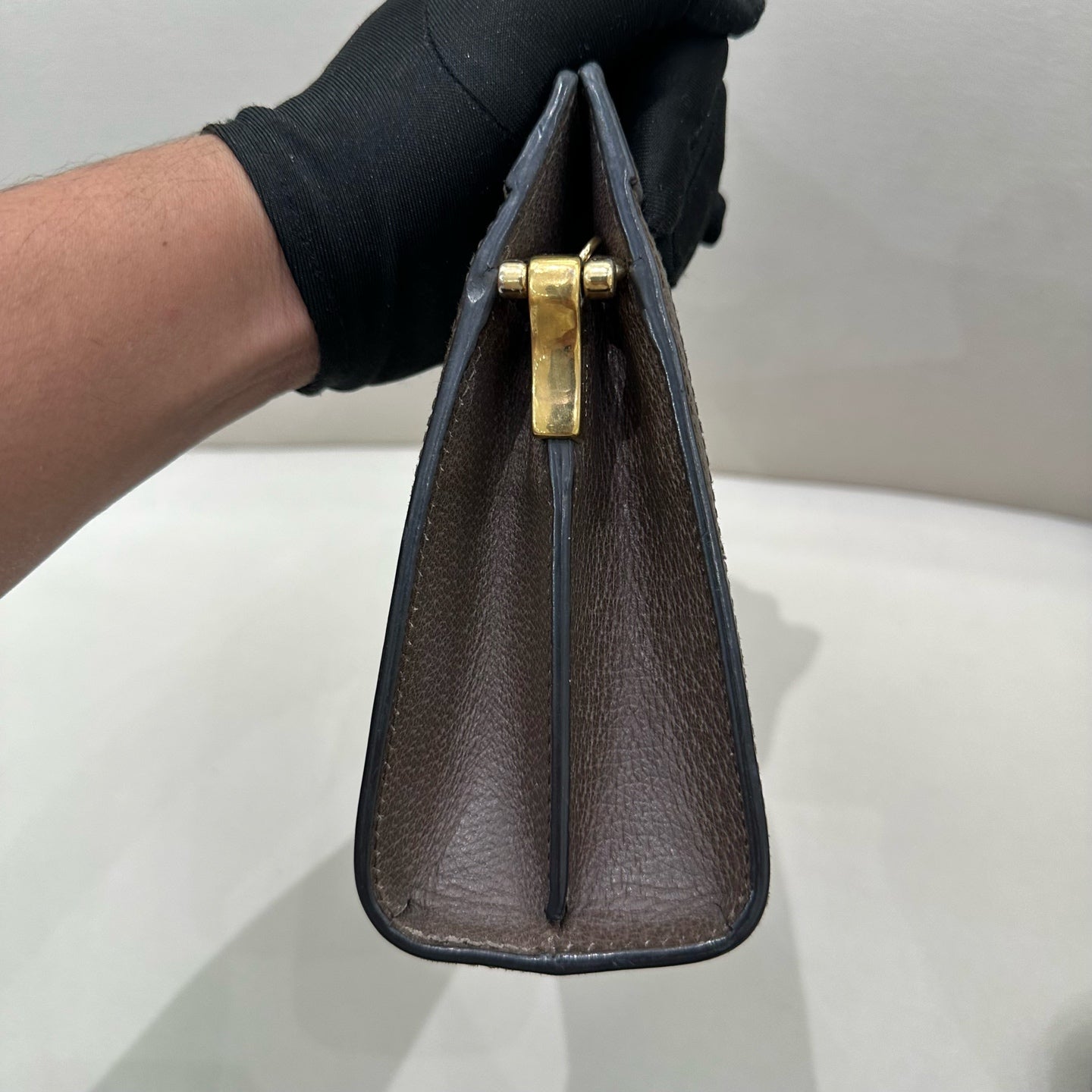 Gucci - Ophidia GG Supreme Pouch with Chain - GG Supreme canvas with leather trim - Beige/Ebony with Brown Leather and Gold-Tone Hardware - (small)