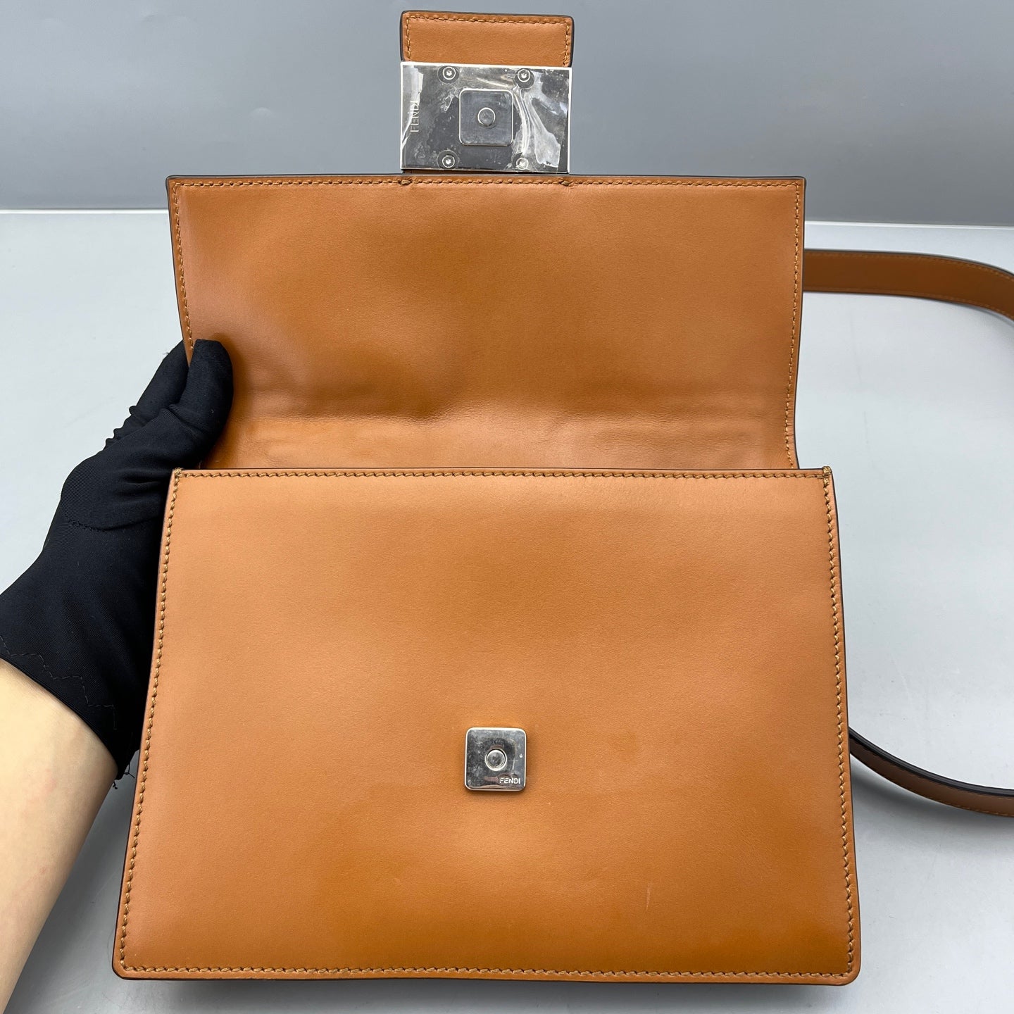 Fendi - A7637e - Leather and Canvas - Brown - (small)