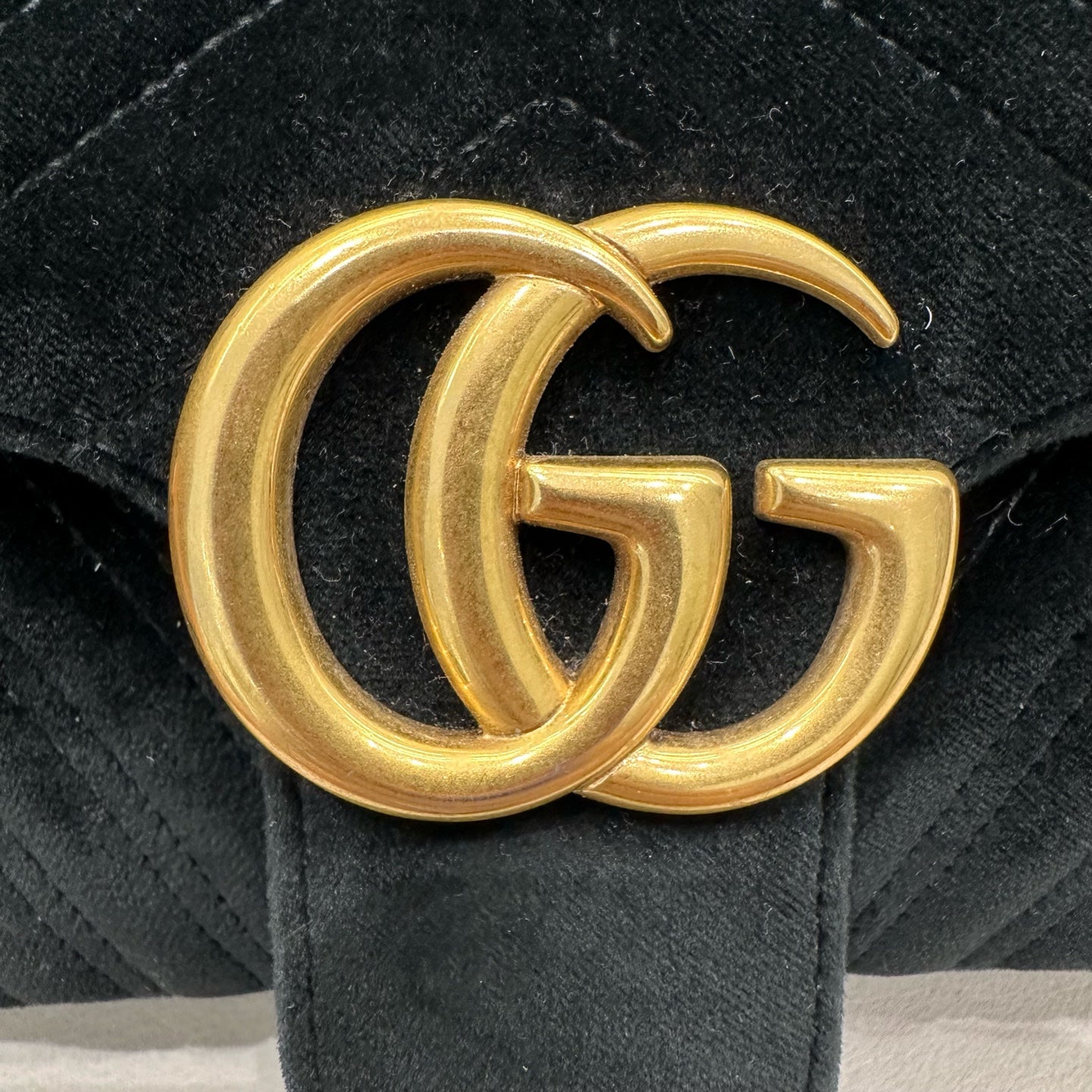 Gucci - GG Marmont Small Shoulder Bag - Velvet - Black - (small)