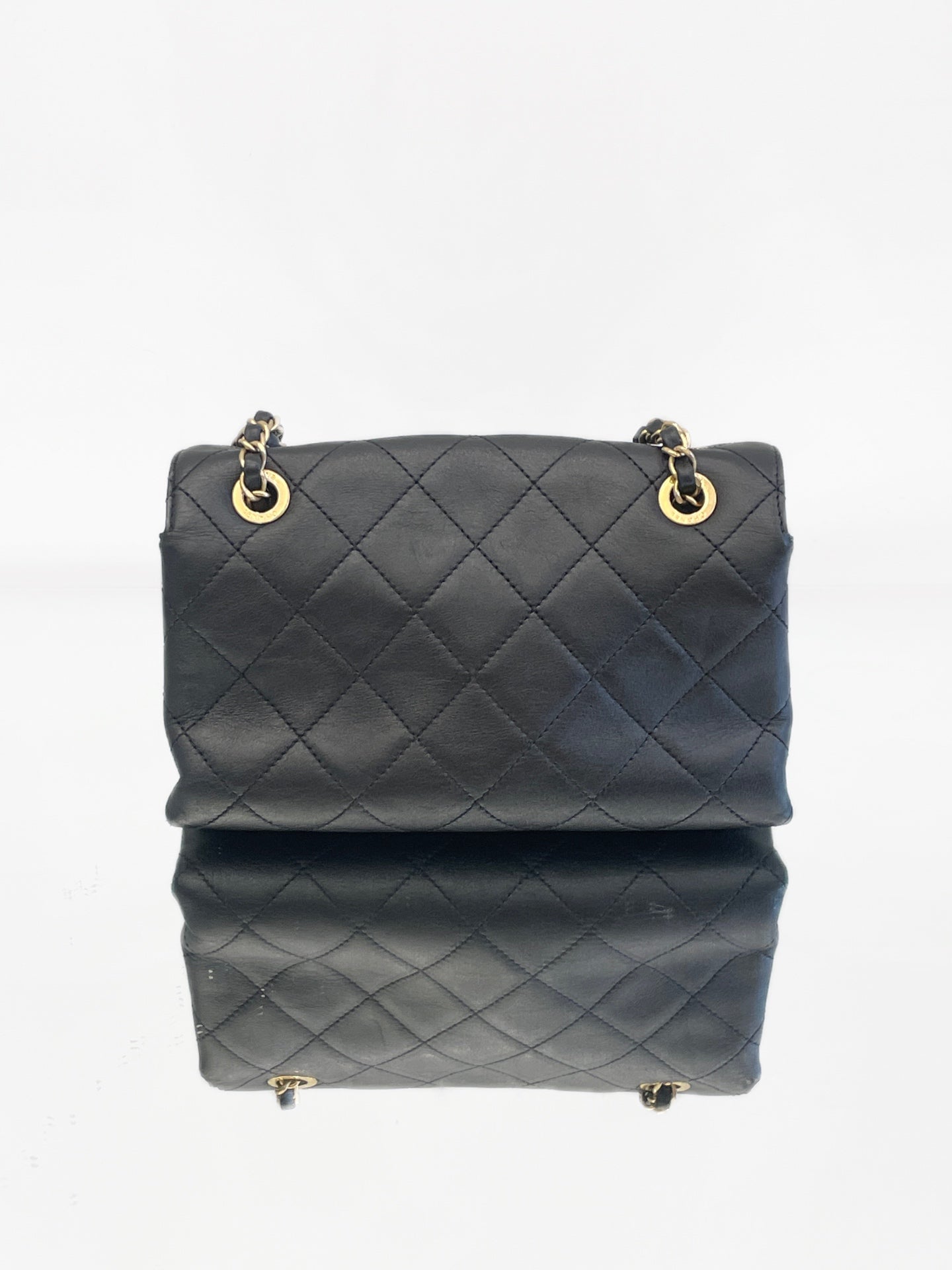 Chanel - Letter Logo Chain Flap Bag - Calfskin leather - Black - (small)