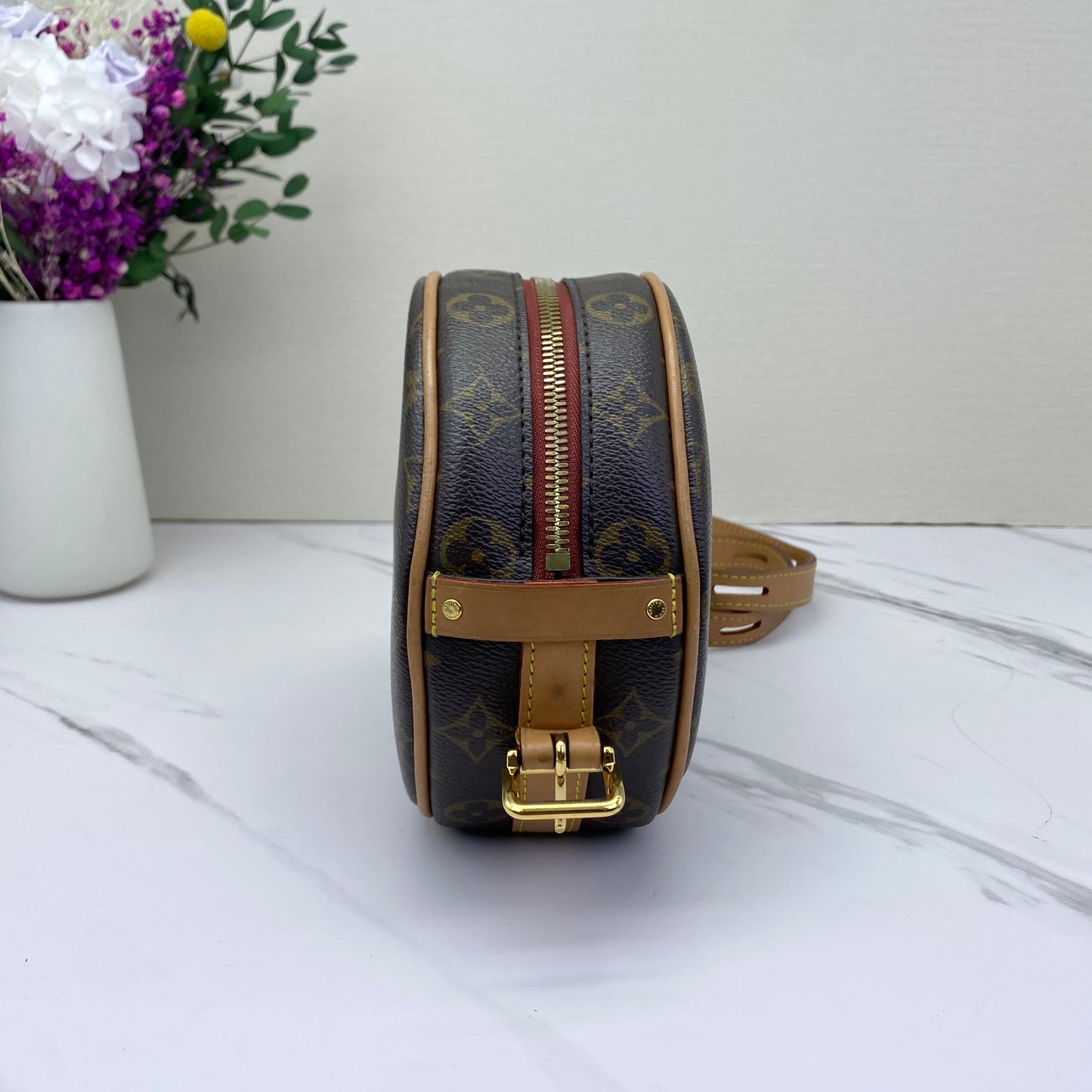 Louis Vuitton - Boite Chapeau Souple PM - Monogram coated canvas and Vachetta leather - Brown - (Small)