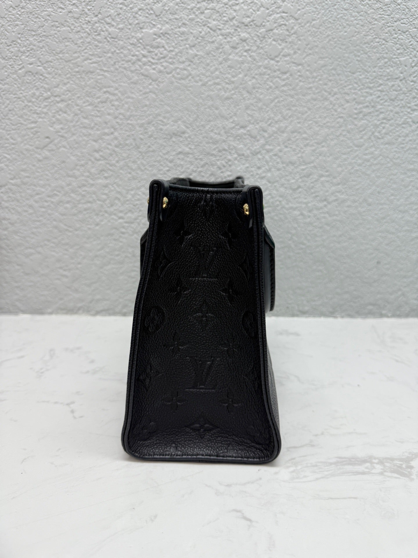 Louis Vuitton - OnTheGo PM - Monogram Empreinte Leather - Black - (Small)