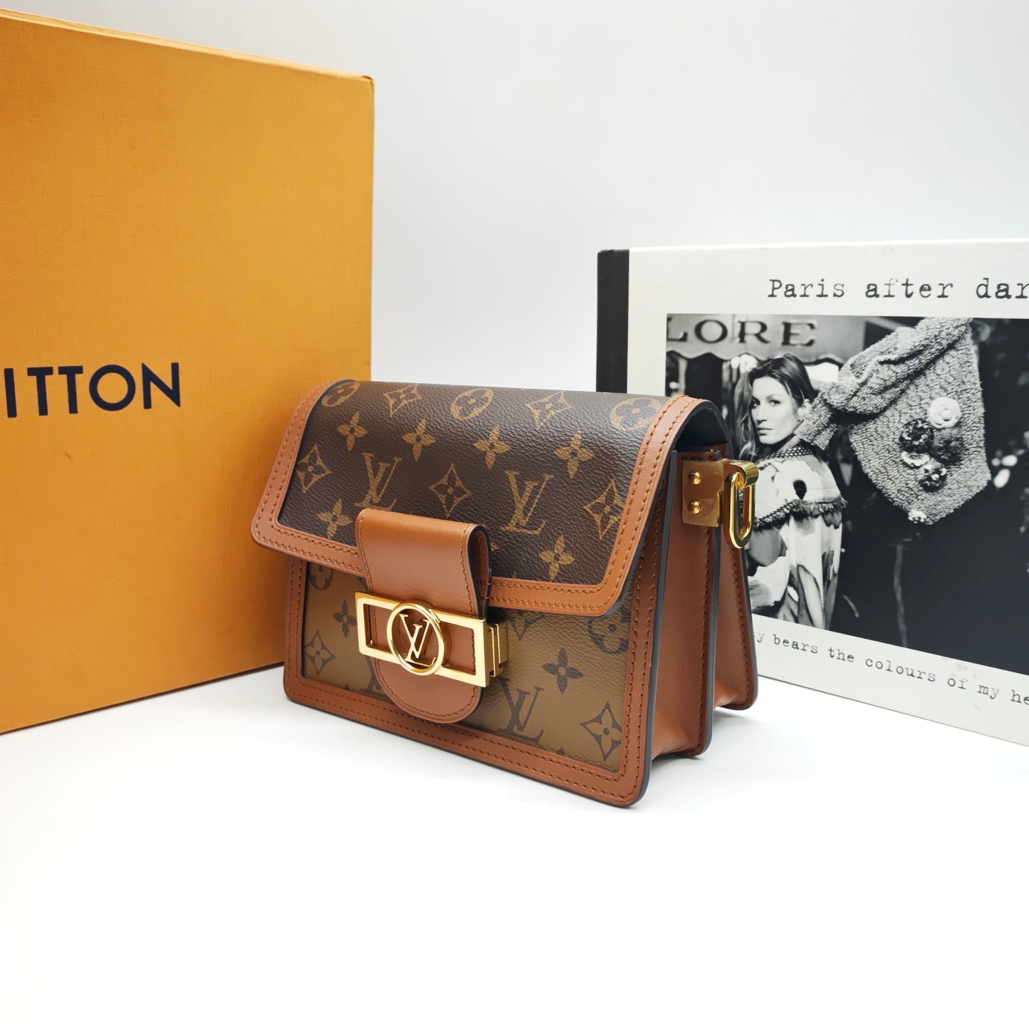 Louis Vuitton - Dauphine Small - Monogram coated canvas with natural cowhide leather trim and microfiber lining - Brown - (small)