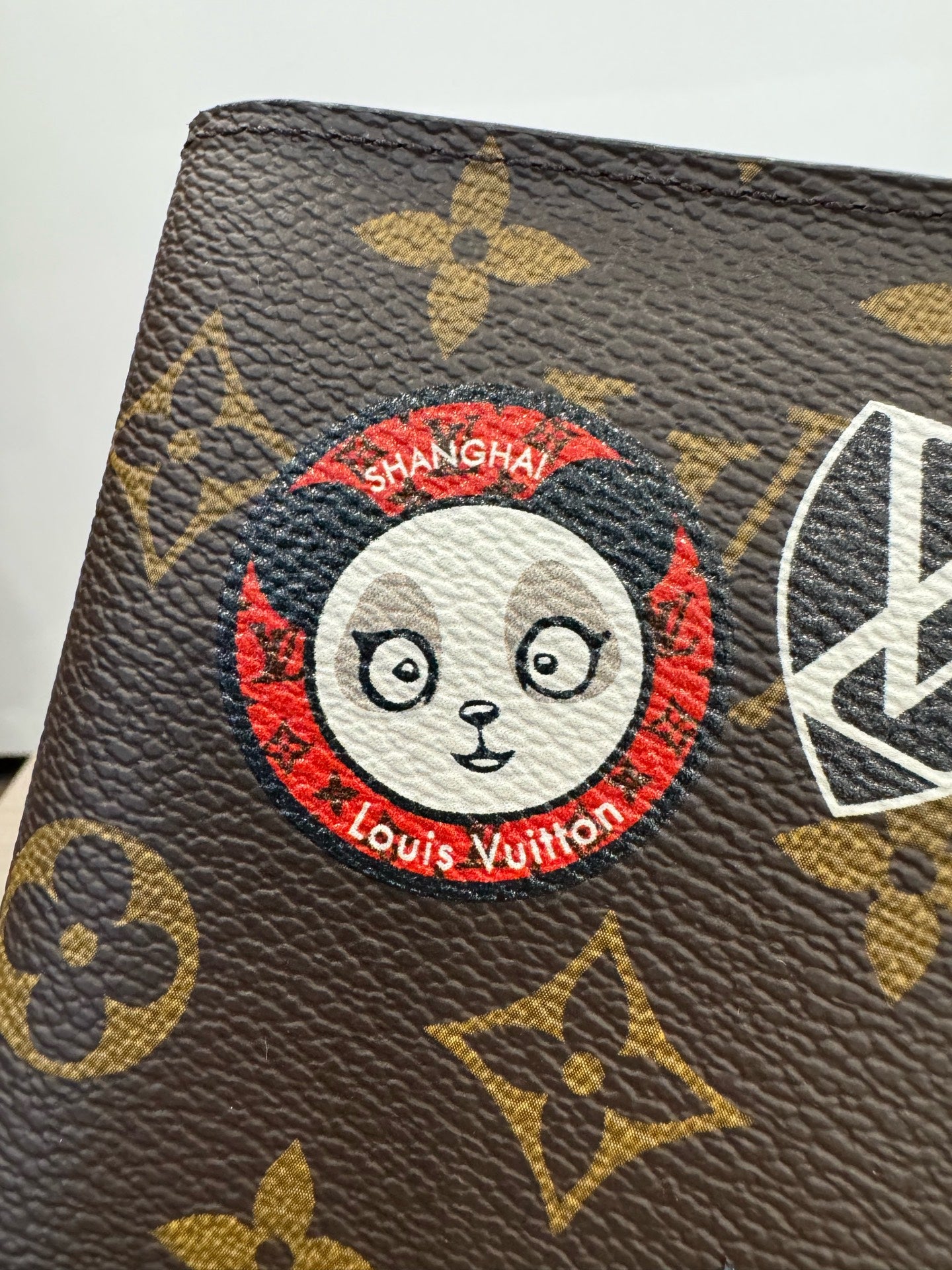 Louis Vuitton - Limited Edition Monogram World Tour Passport Cover - Monogram coated canvas with grained leather lining - Brown