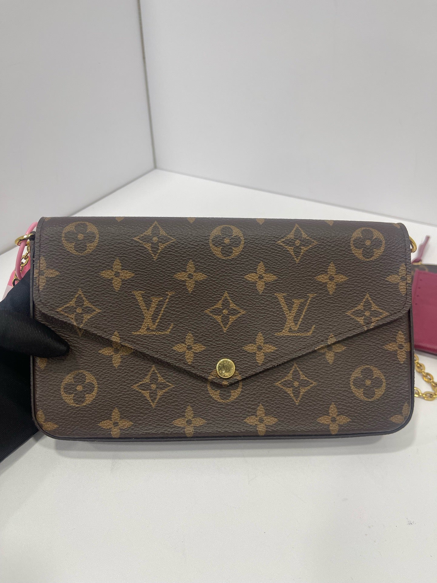 Louis Vuitton - Pochette Félicie - Monogram coated canvas with microfibre lining and grained leather insert - Brown with Burgundy interior - (mini)