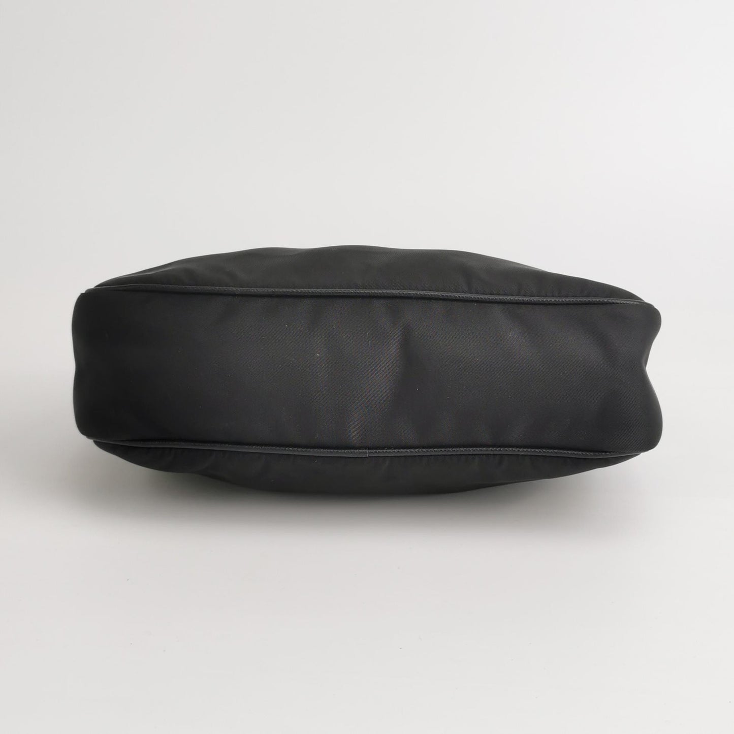 Prada - Re-Edition 2005 Hobo Bag - Re-Nylon with Saffiano leather trim - Black - (Small)