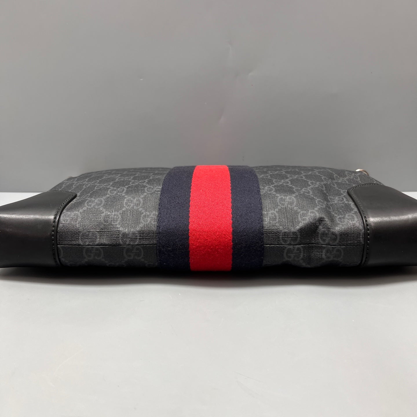 Gucci - GG Supreme Messenger Bag - GG Supreme canvas with leather trim and fabric - Black - (medium)