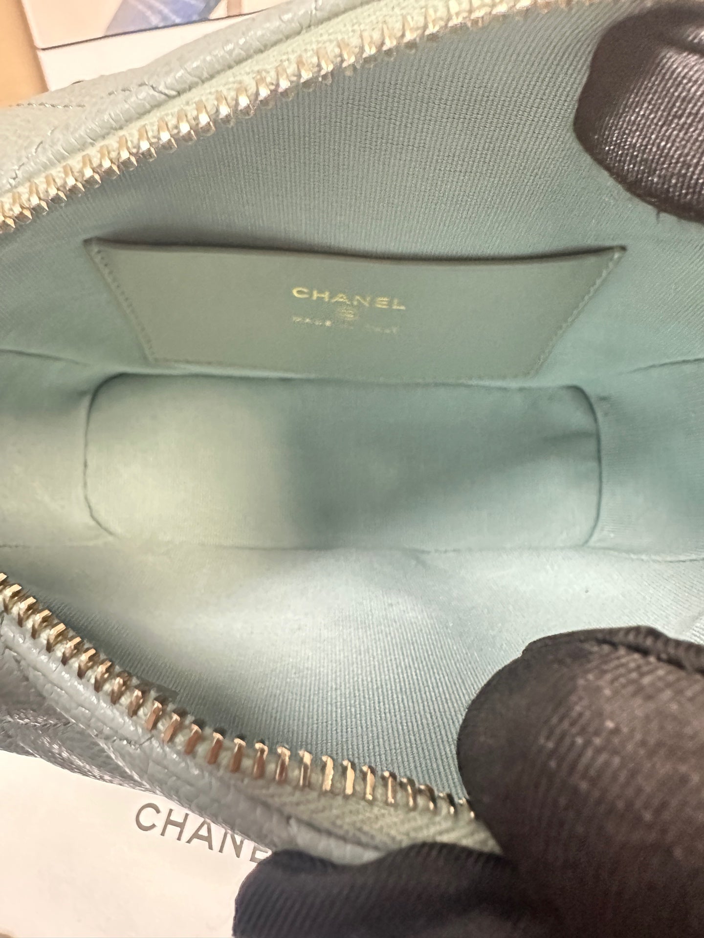 Chanel - Hobo Lunchbox Bag - Grained calfskin leather - Light Green with Gold-Tone Hardware - (mini)