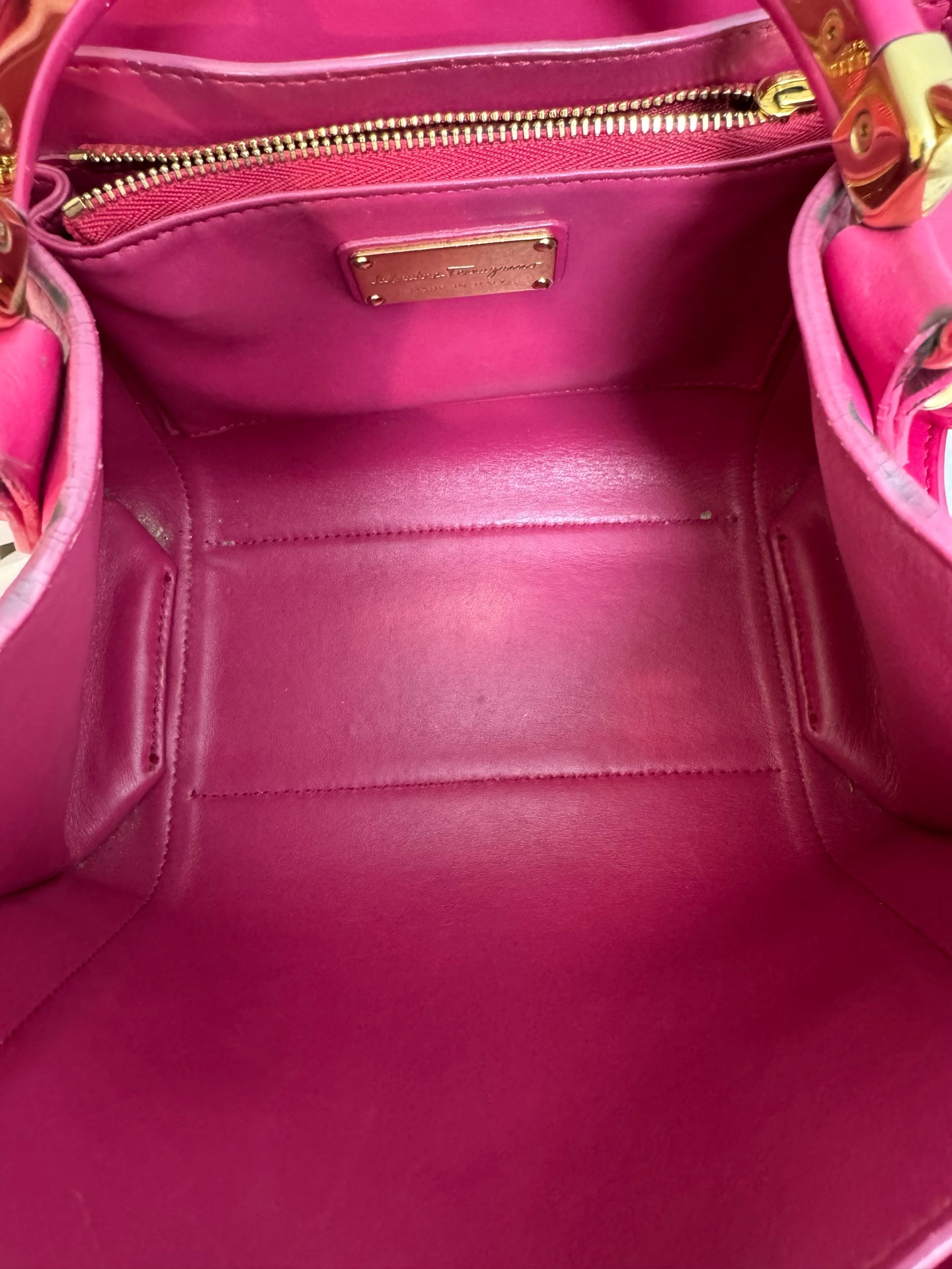Salvatore Ferragamo - Gancini Top Handle Bag - Leather - Pink - (medium)