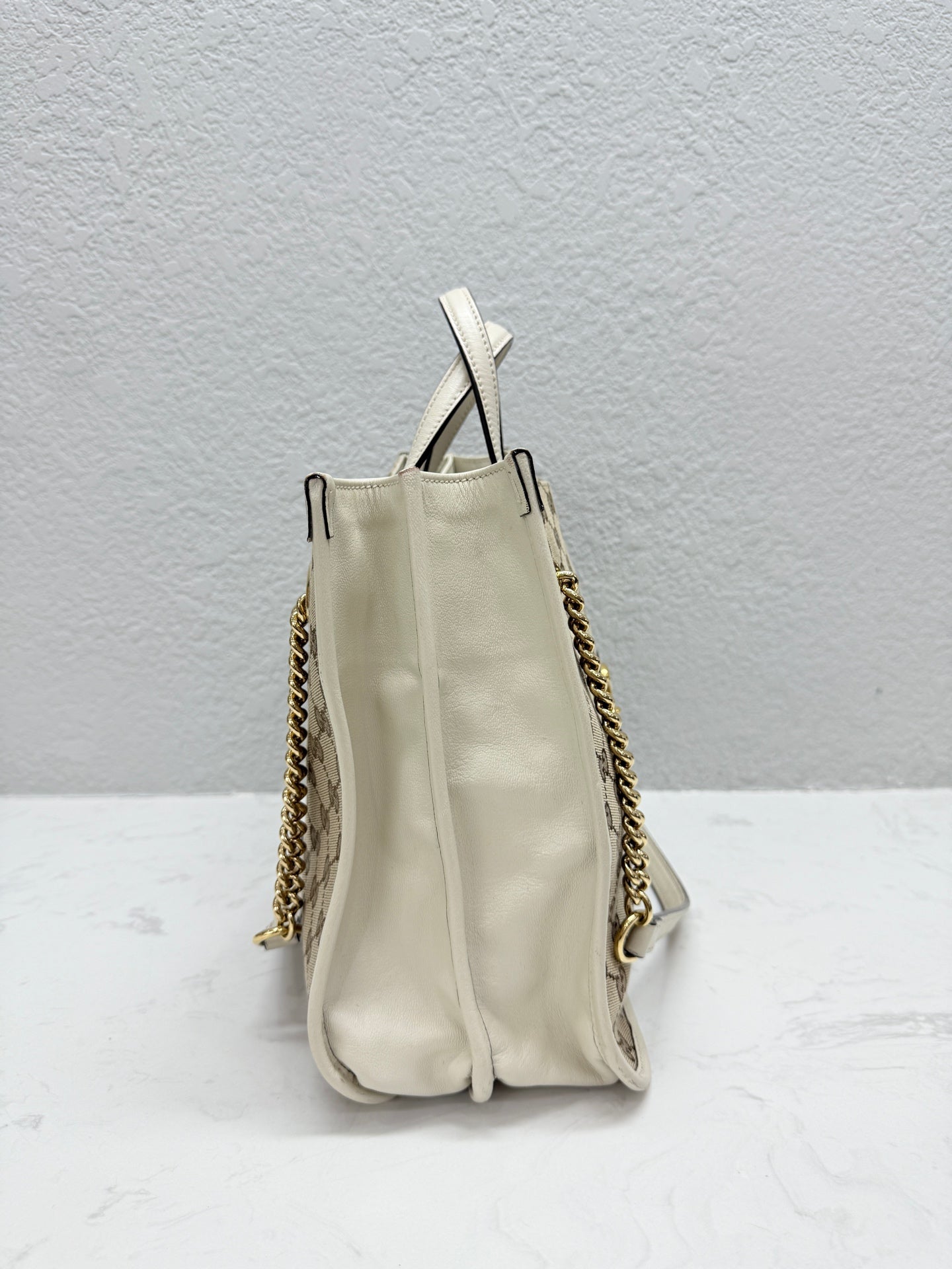 Gucci - 1955 Horsebit Tote - GG Supreme Canvas with Leather Trim - Beige and Cream - (medium)