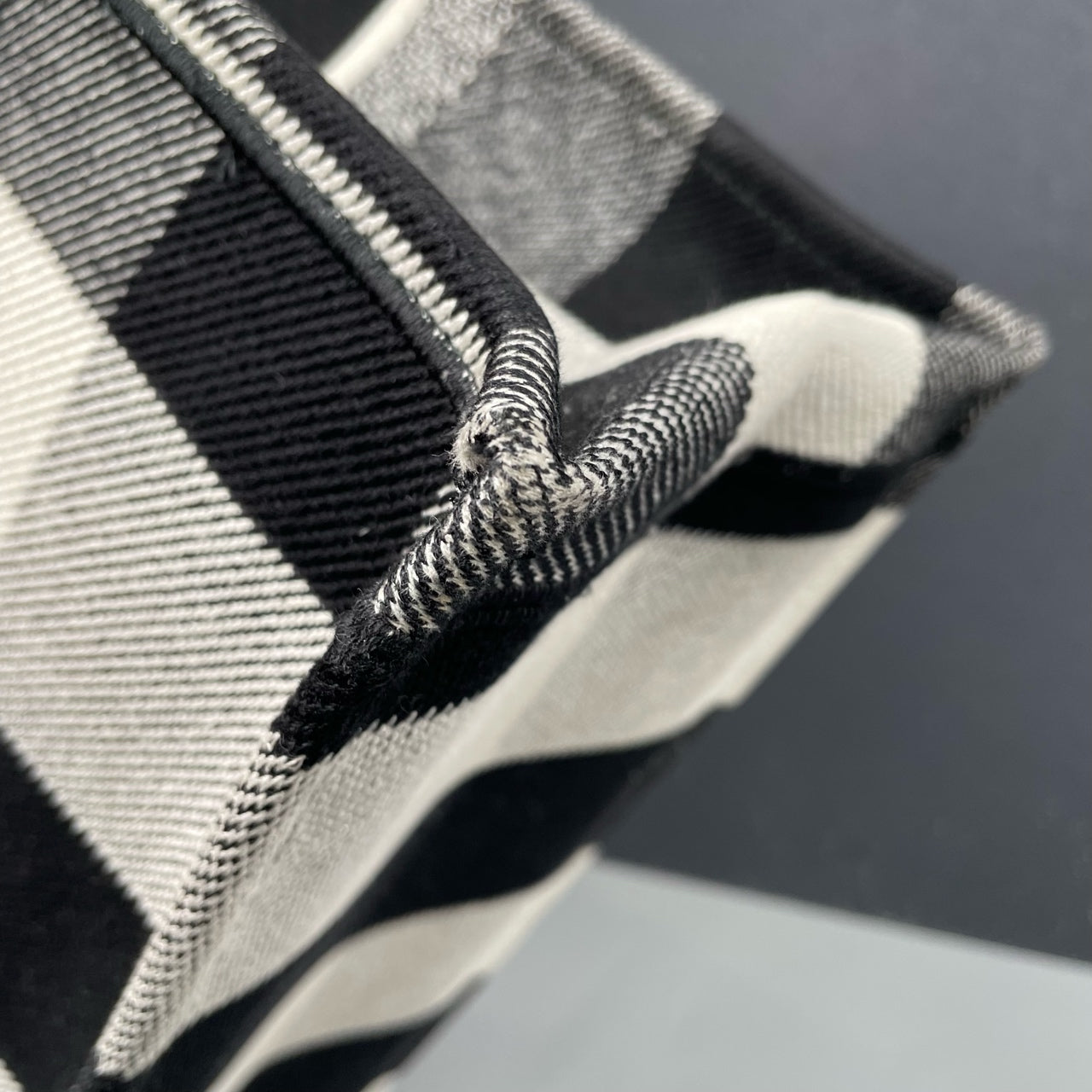 Dior - Book Tote Small M1265ZRUY_M041 - Cloth - Multicolour - (small)