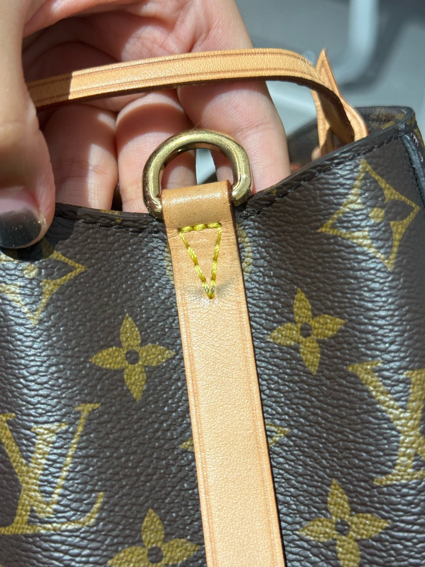Louis Vuitton - Montaigne BB - Monogram canvas with natural cowhide leather trim - Brown - (medium)