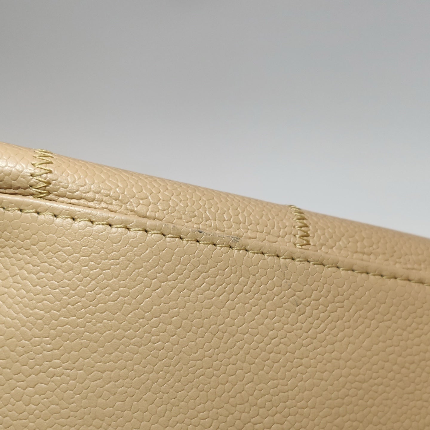 Chanel - Choco Bar Tote Bag - Grained calfskin leather - Beige - (Medium)