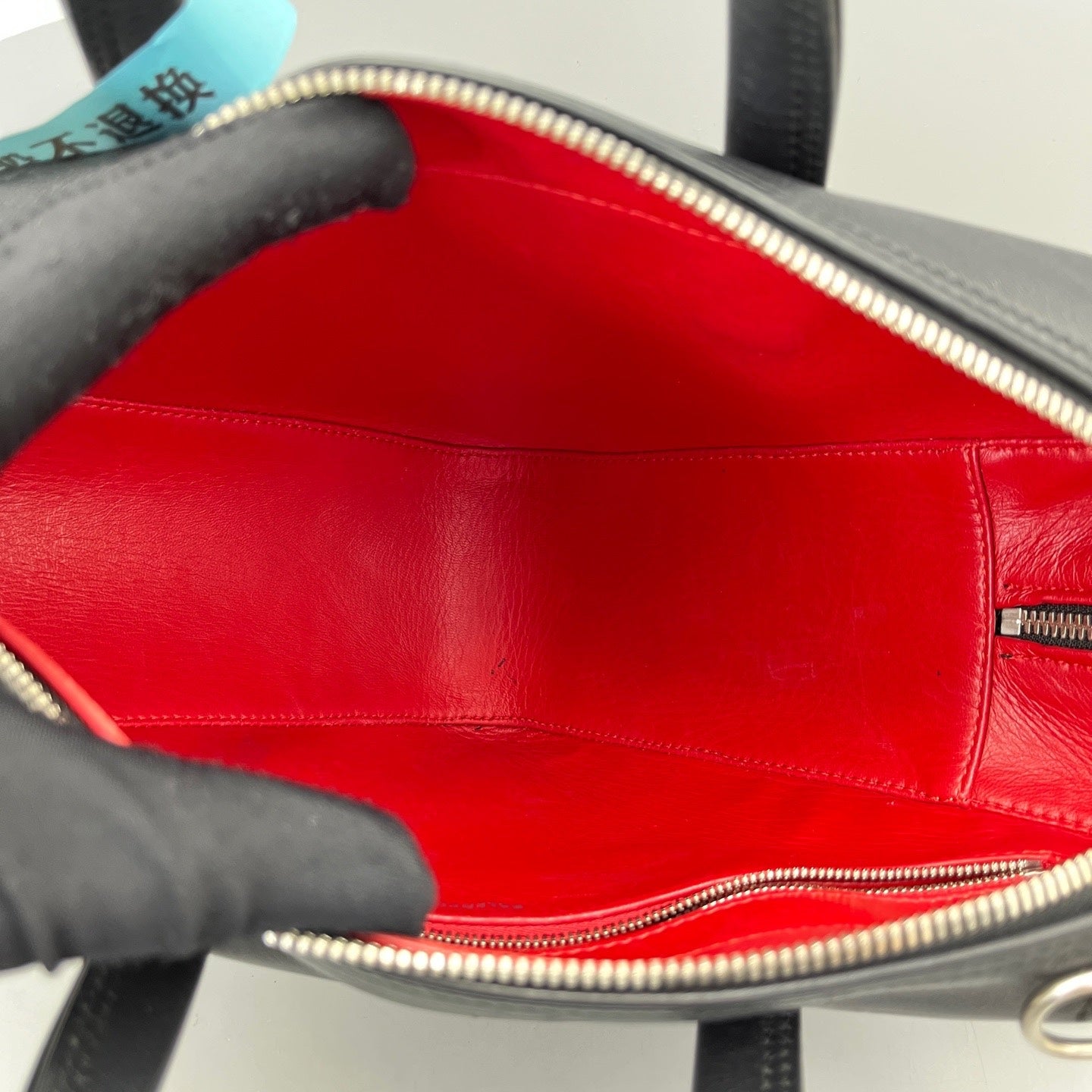 Balenciaga - Triangle Bag - Leather - Black - (medium)
