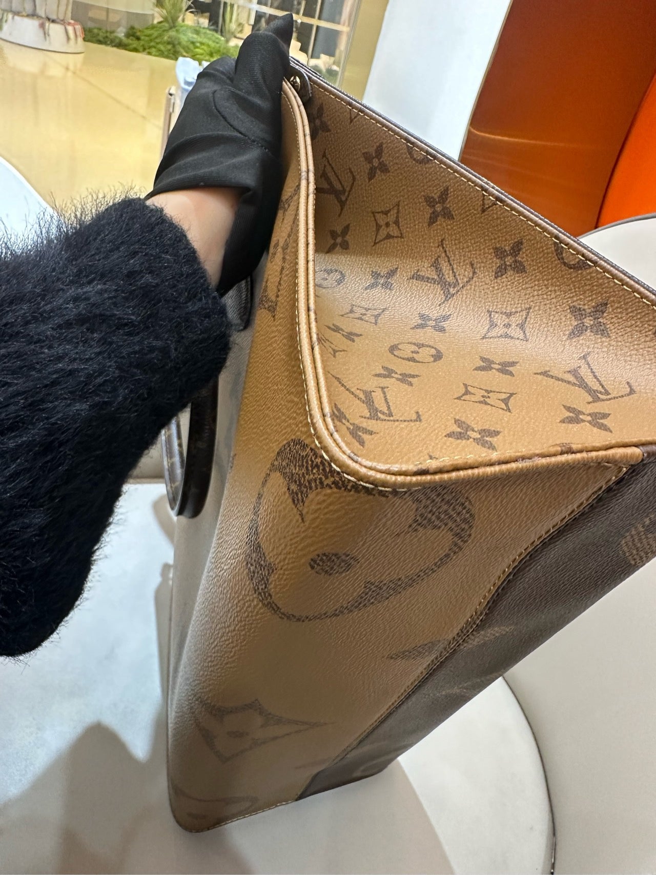 Louis Vuitton - ONTHEGO MM - Monogram Giant coated canvas with leather trim - Brown - (medium)