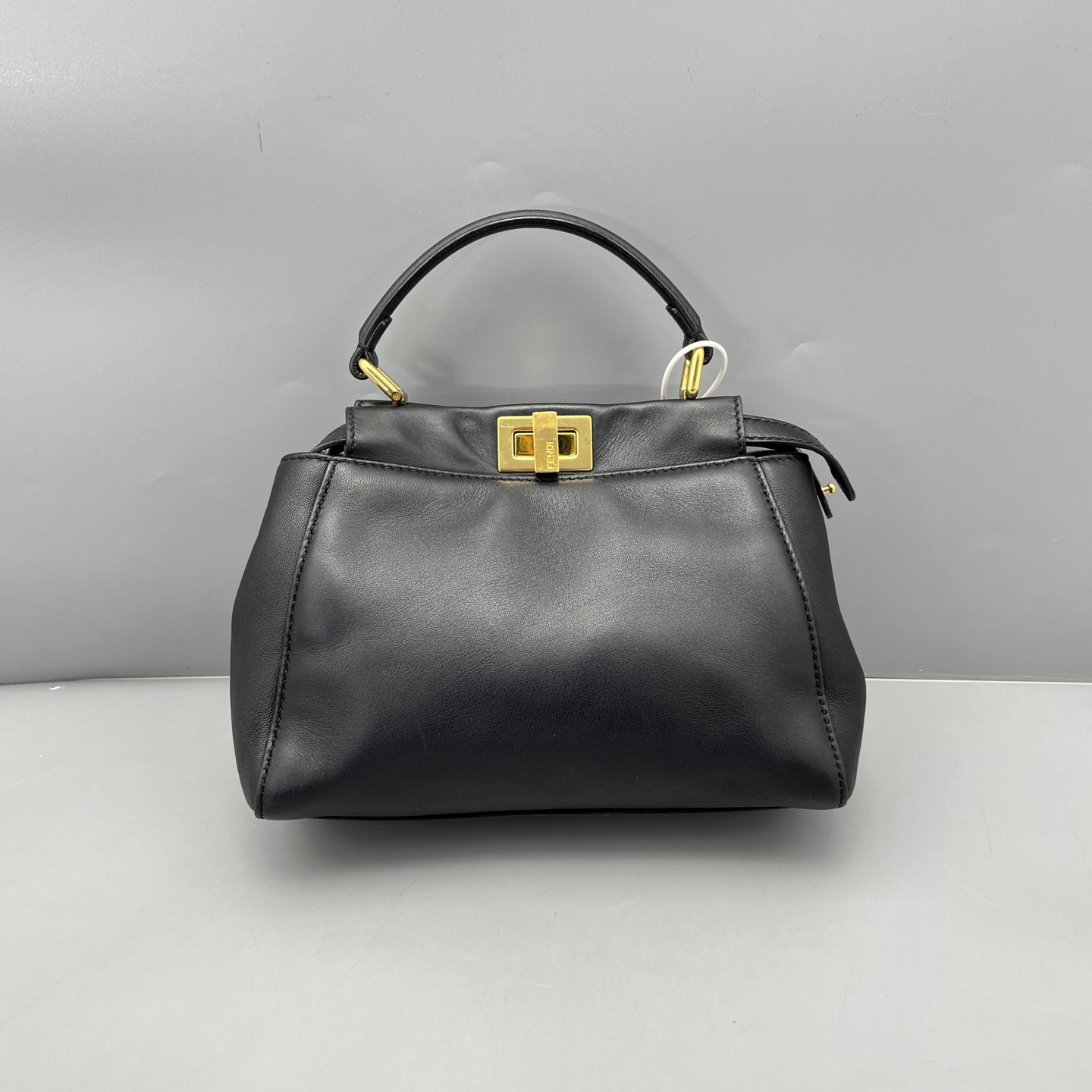 Fendi - Peekaboo Small - Leather - Black - (Small)