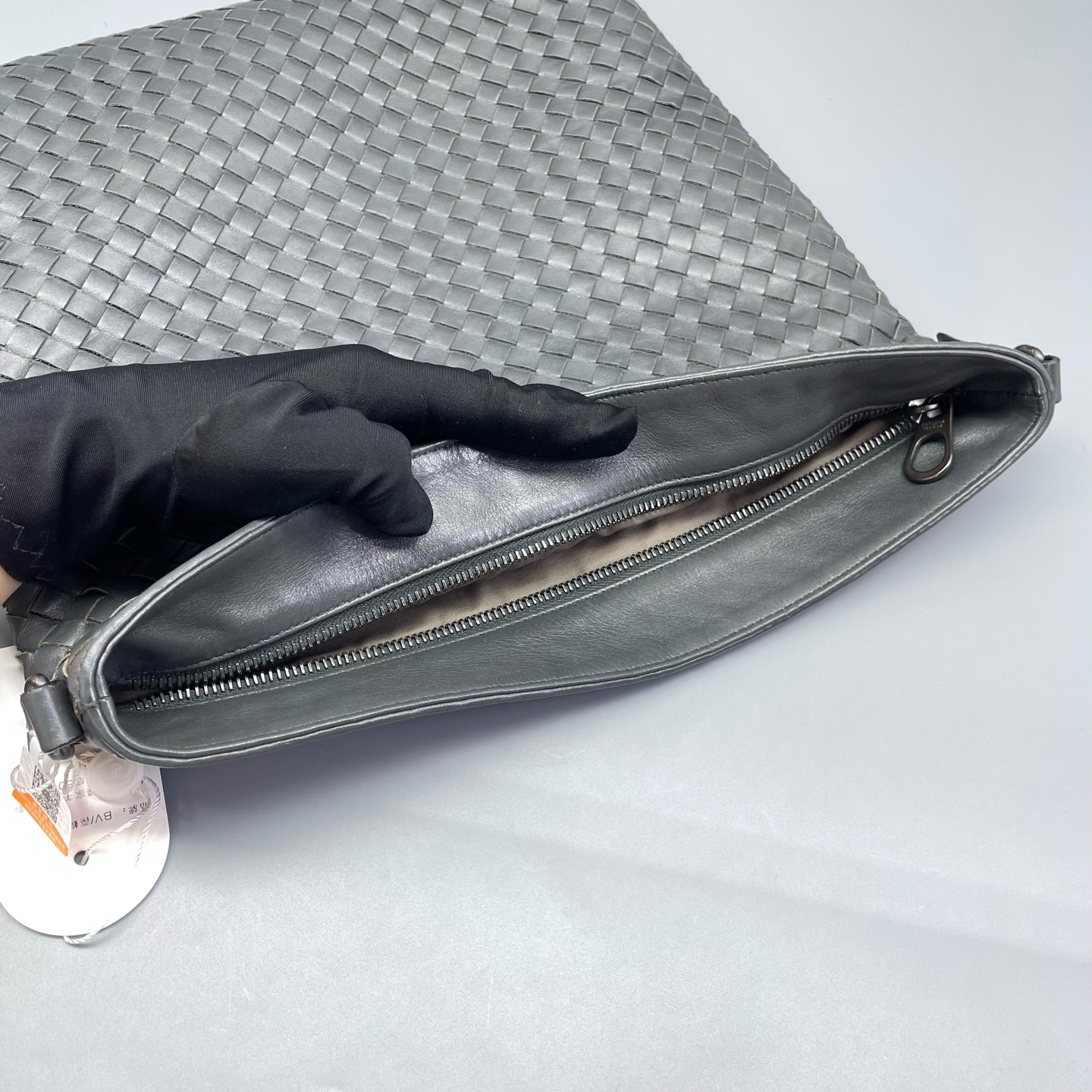 Bottega Veneta - Intrecciato Shoulder Bag - Leather - Grey - (medium)