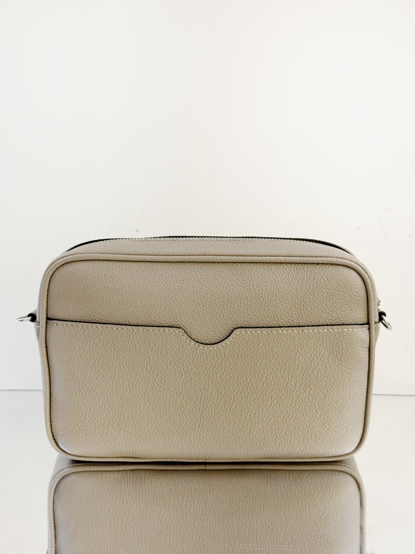 Fendi - Roma Camera Bag - Grained leather - Grey - (small)