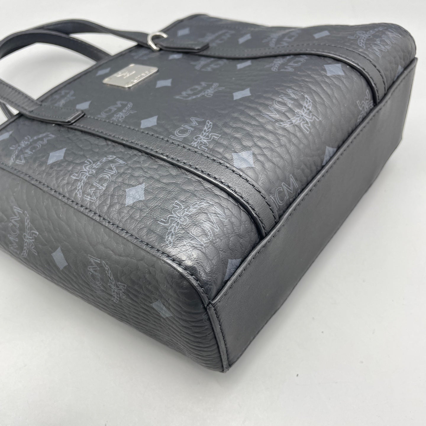 MCM - Essential Mini Tote Bag - Visetos coated canvas with leather trim - Black - (mini)