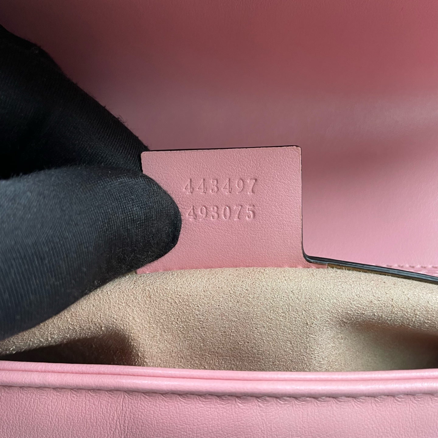 Gucci - GG Marmont Matelassé Shoulder Bag - Leather - Pink - (Medium)