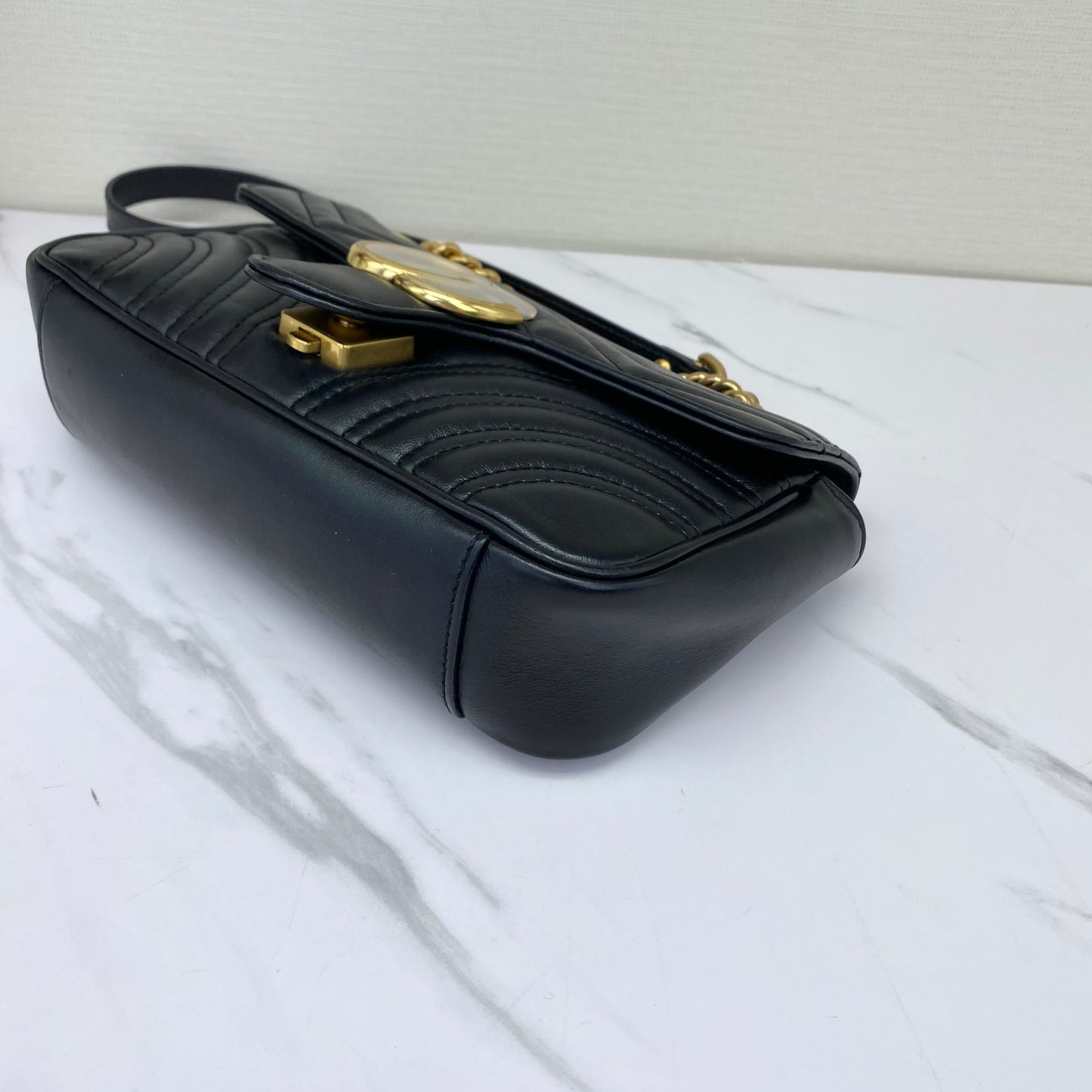 Gucci - GG Marmont Matelassé Shoulder Bag - Leather - Black - (small)