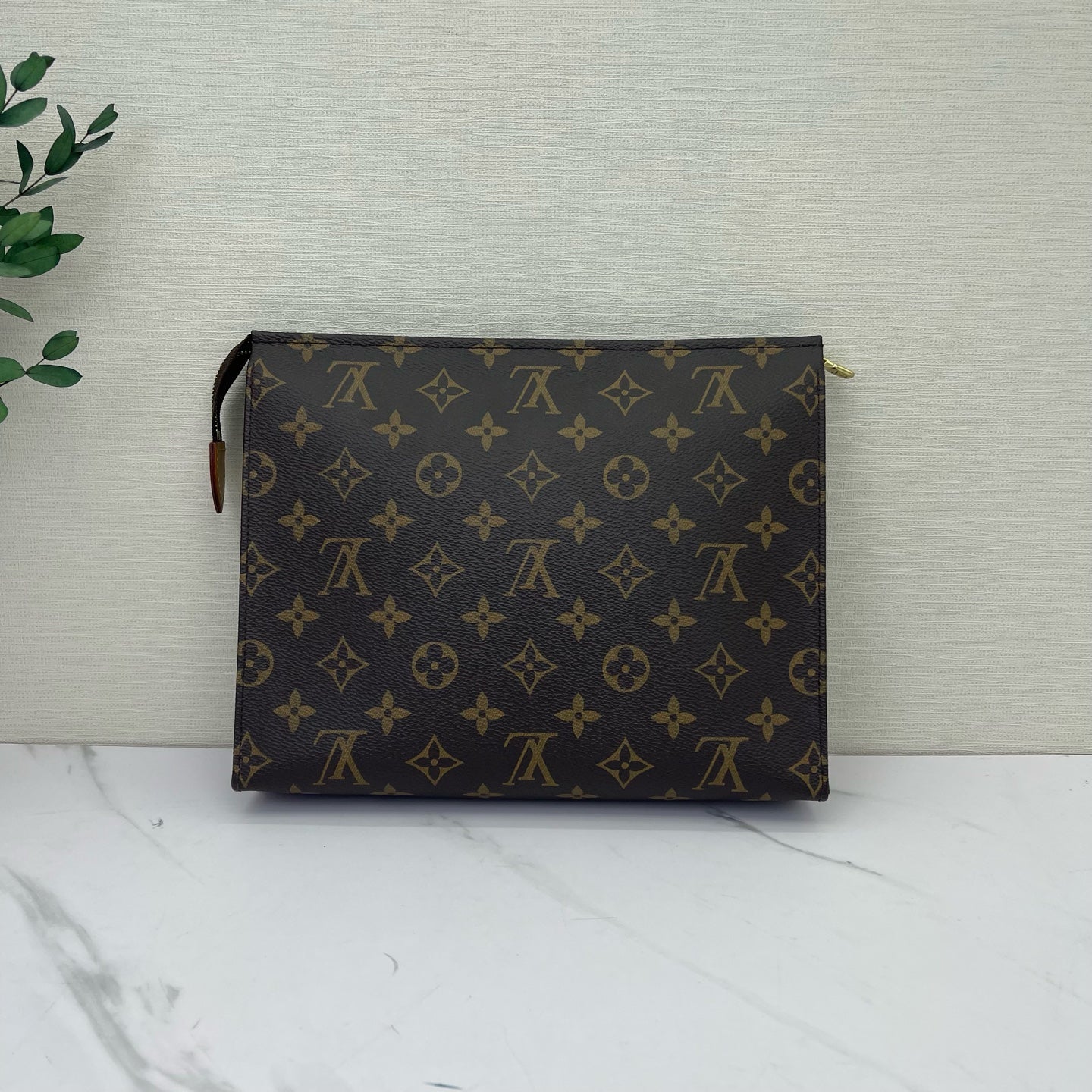 Louis Vuitton - Toiletry Pouch 26 - Monogram coated canvas with Vachetta leather trim - Brown - (medium)