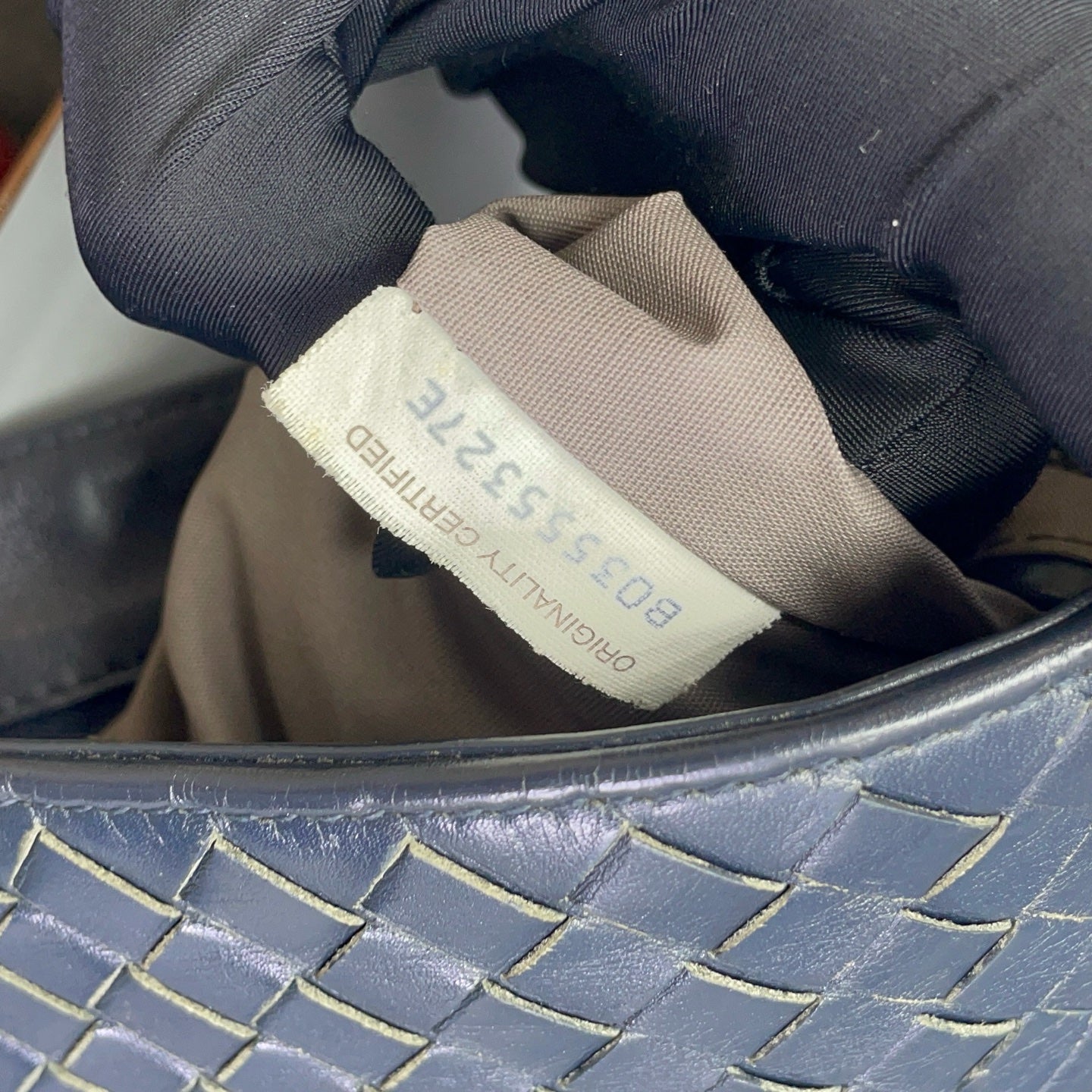 Bottega Veneta - Intrecciato Crossbody Bag - Leather - Navy - (medium)
