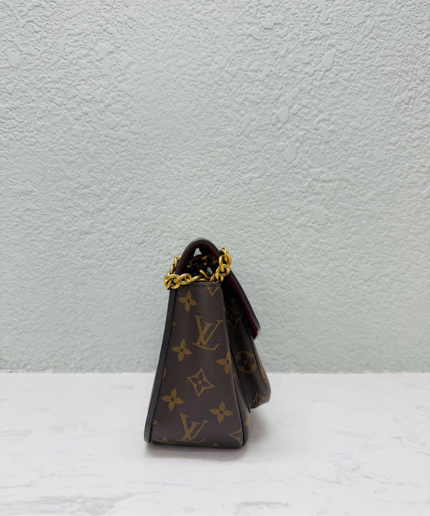 Louis Vuitton - Passy Chain - Monogram coated canvas with leather trim and gold-tone hardware - Brown - (Small)