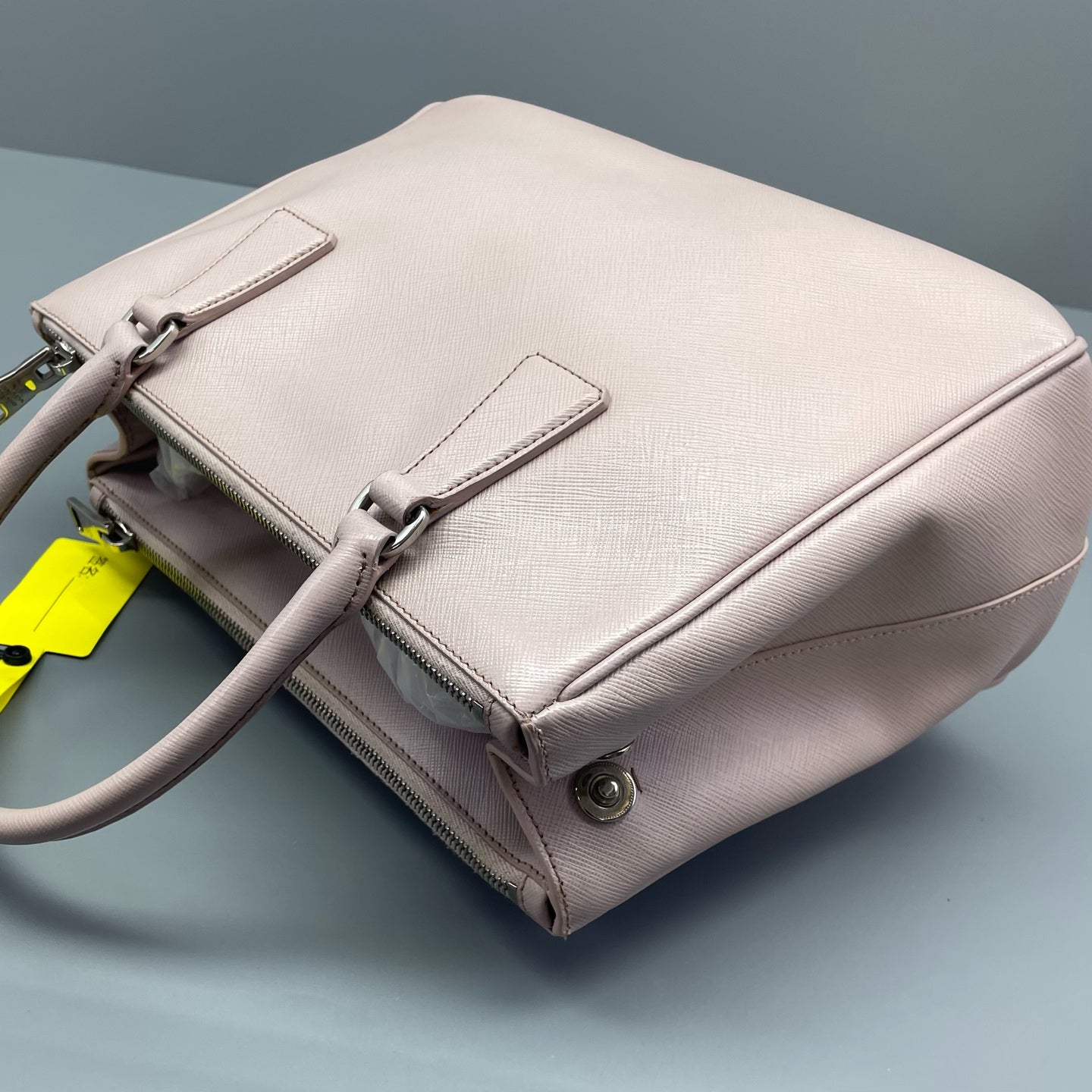Prada - Saffiano Lux Tote (Galleria) Small - Leather - Pink - (small)
