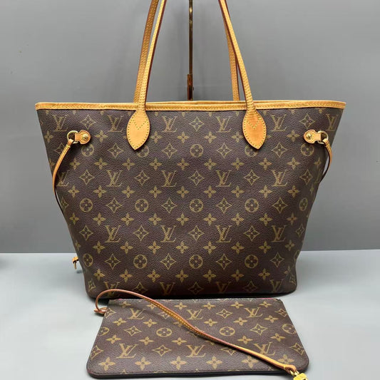 Louis Vuitton - Neverfull MM - Monogram coated canvas, Vachetta leather - Brown - (medium)