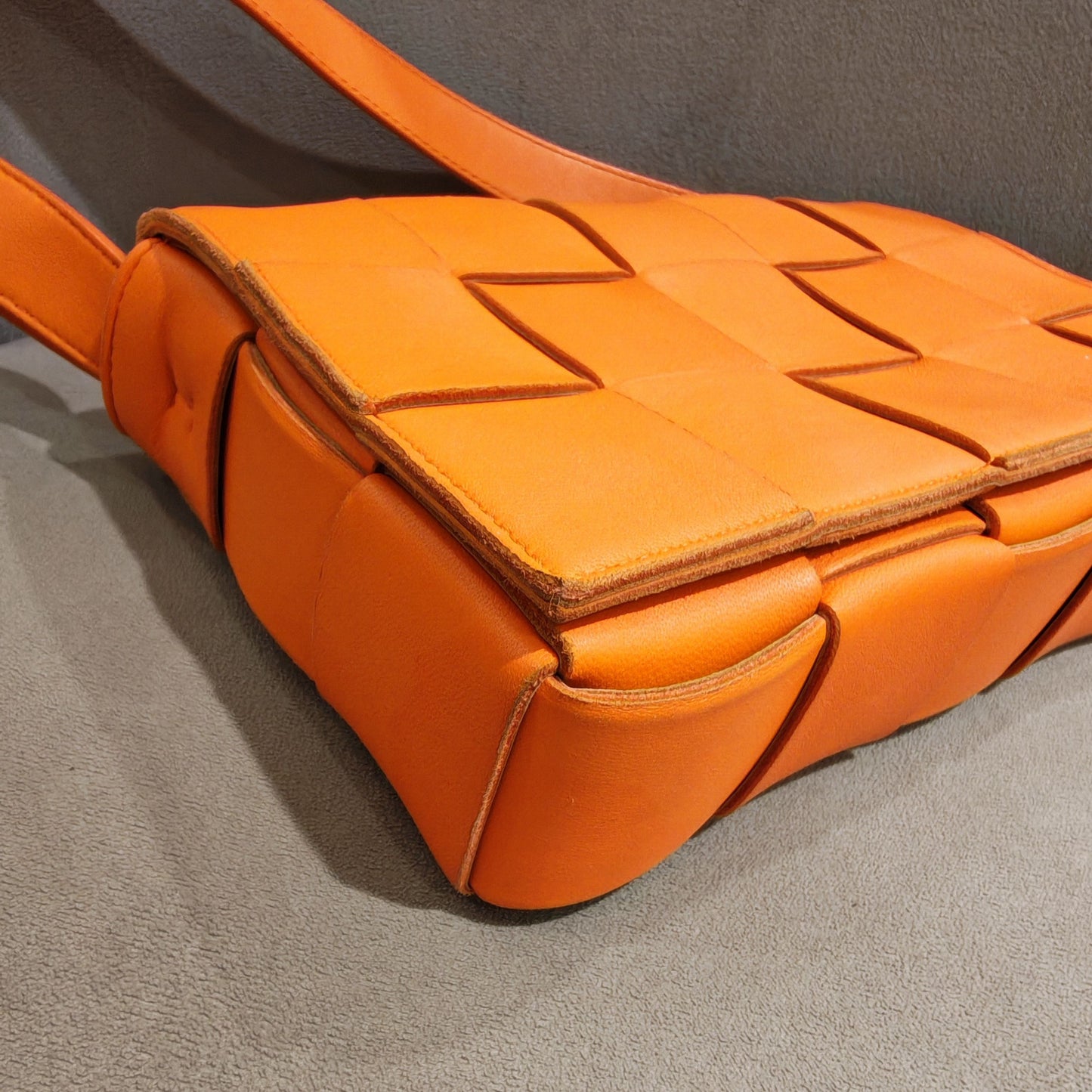 Bottega Veneta - Cassette - Lambskin leather - Orange - (small)