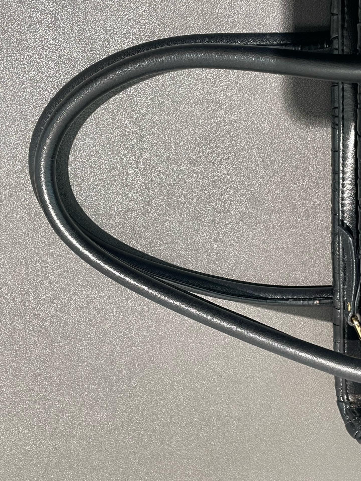 Miu Miu - Classic Bowling Bag - Lambskin leather - Black - (Medium)